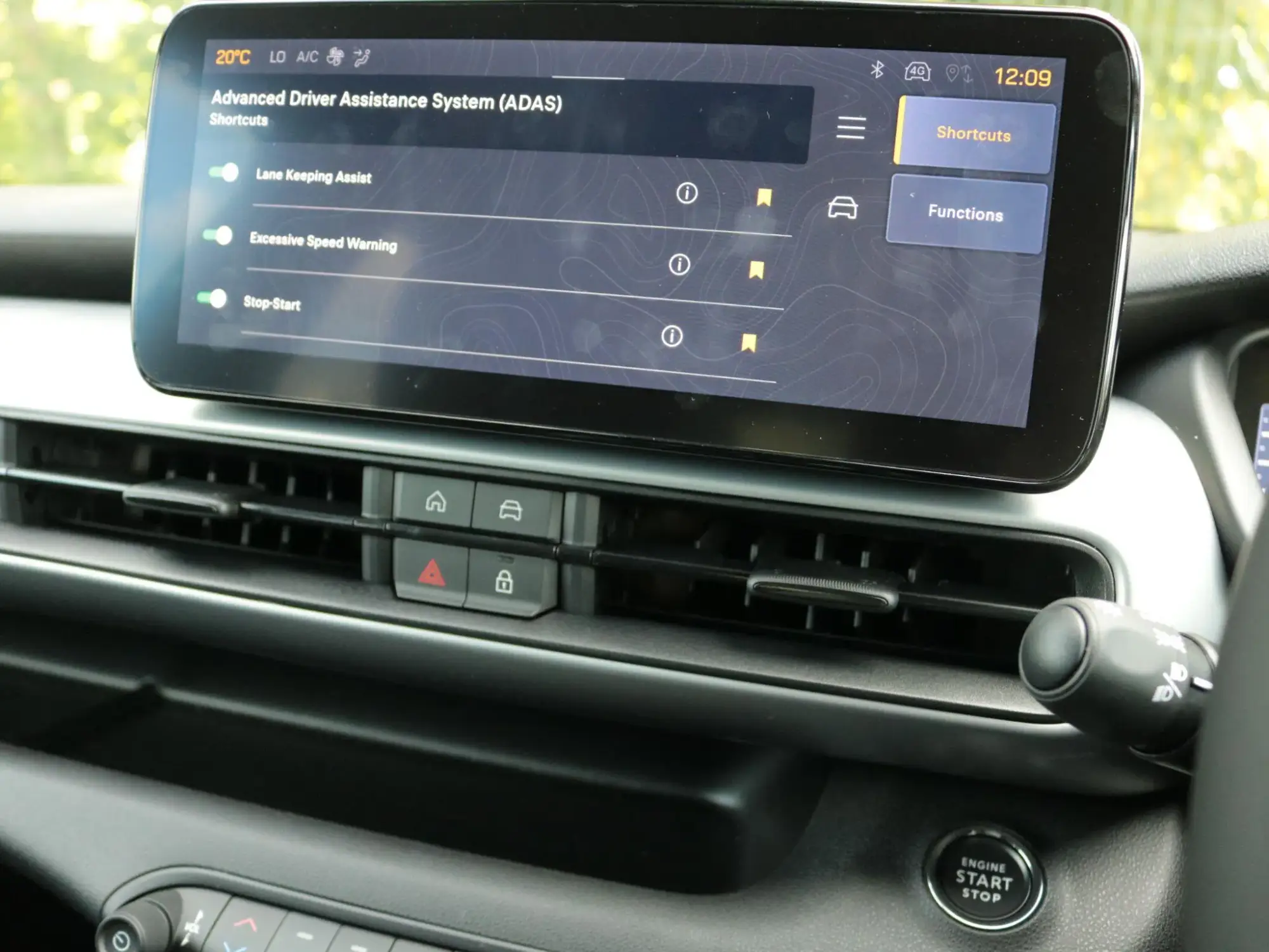 Jeep Avenger e-Hybrid Image 19 Jeep Avenger e-Hybrid Image 19