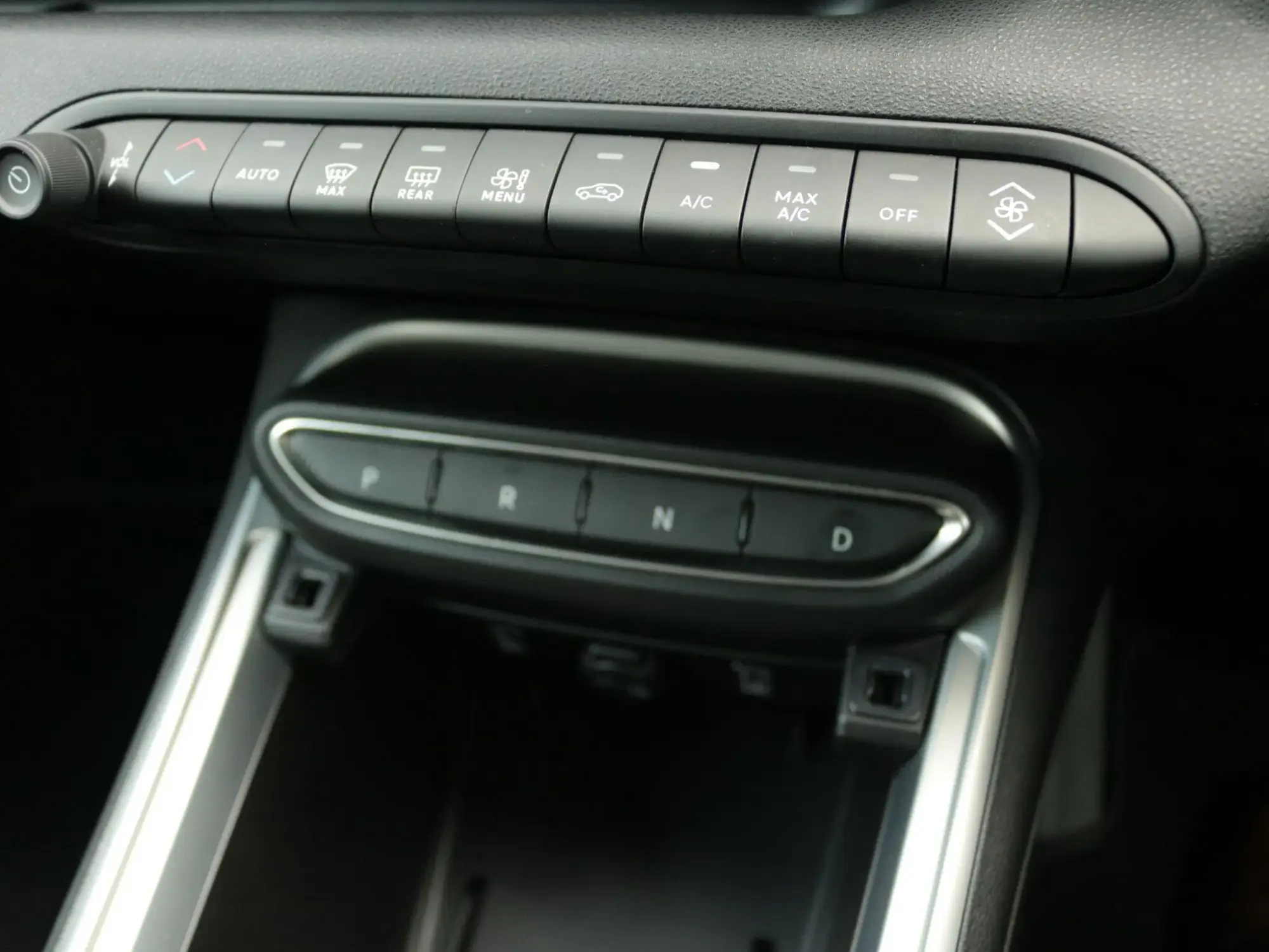 Jeep Avenger e-Hybrid Image 21 Jeep Avenger e-Hybrid Image 21