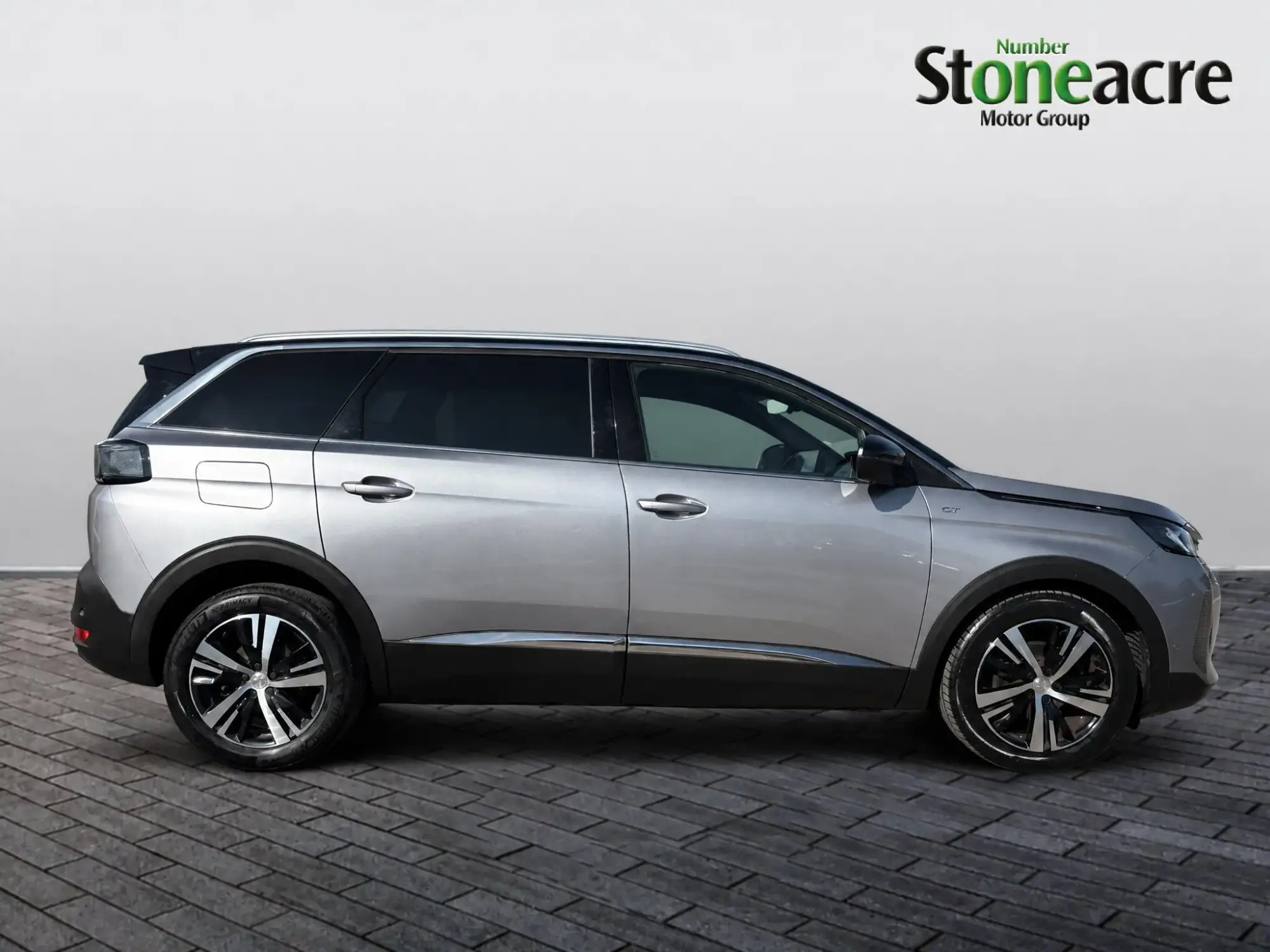 Peugeot 5008 Image 2