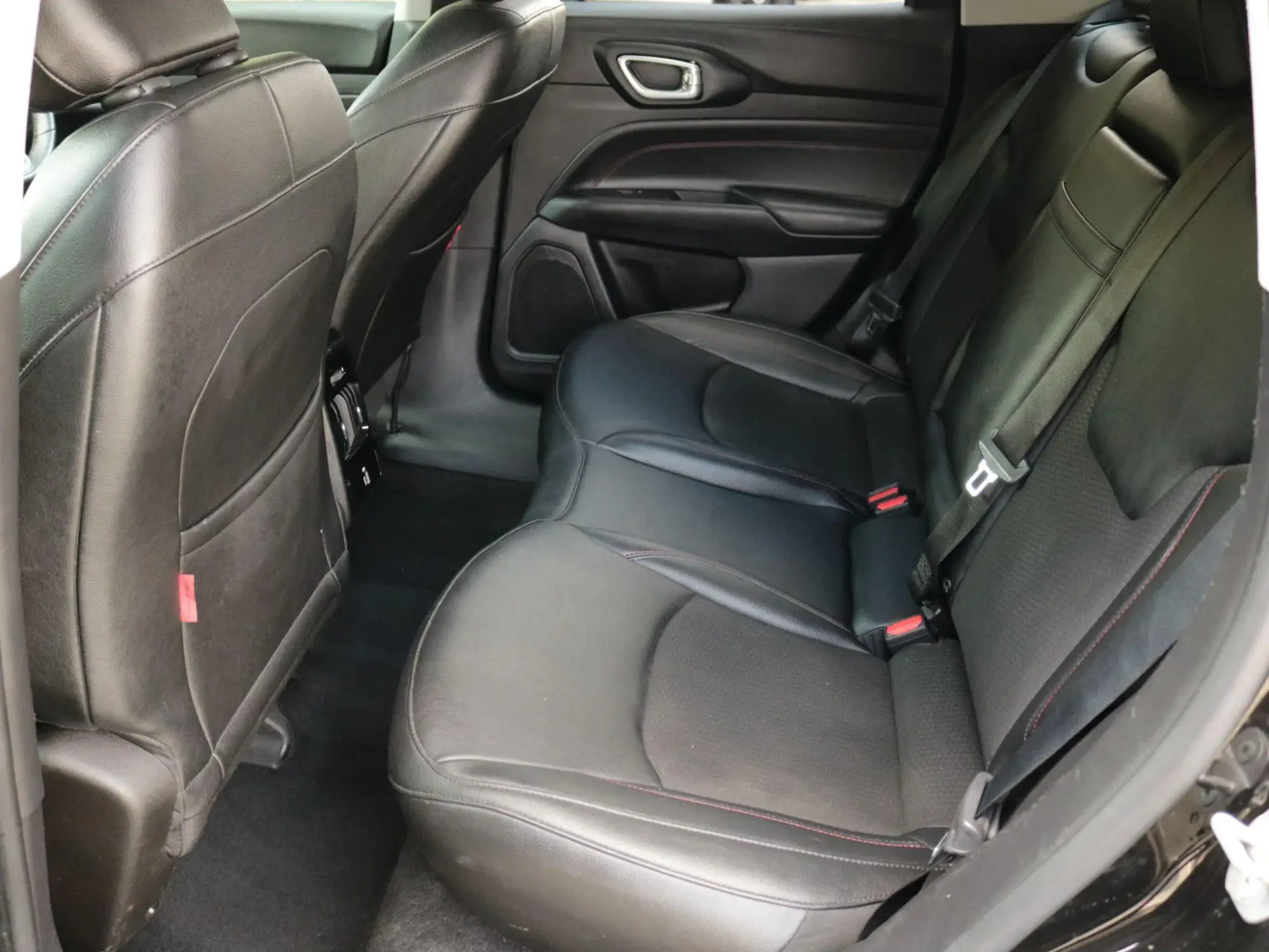 Jeep Compass 4XE Image 30 Jeep Compass 4XE Image 30