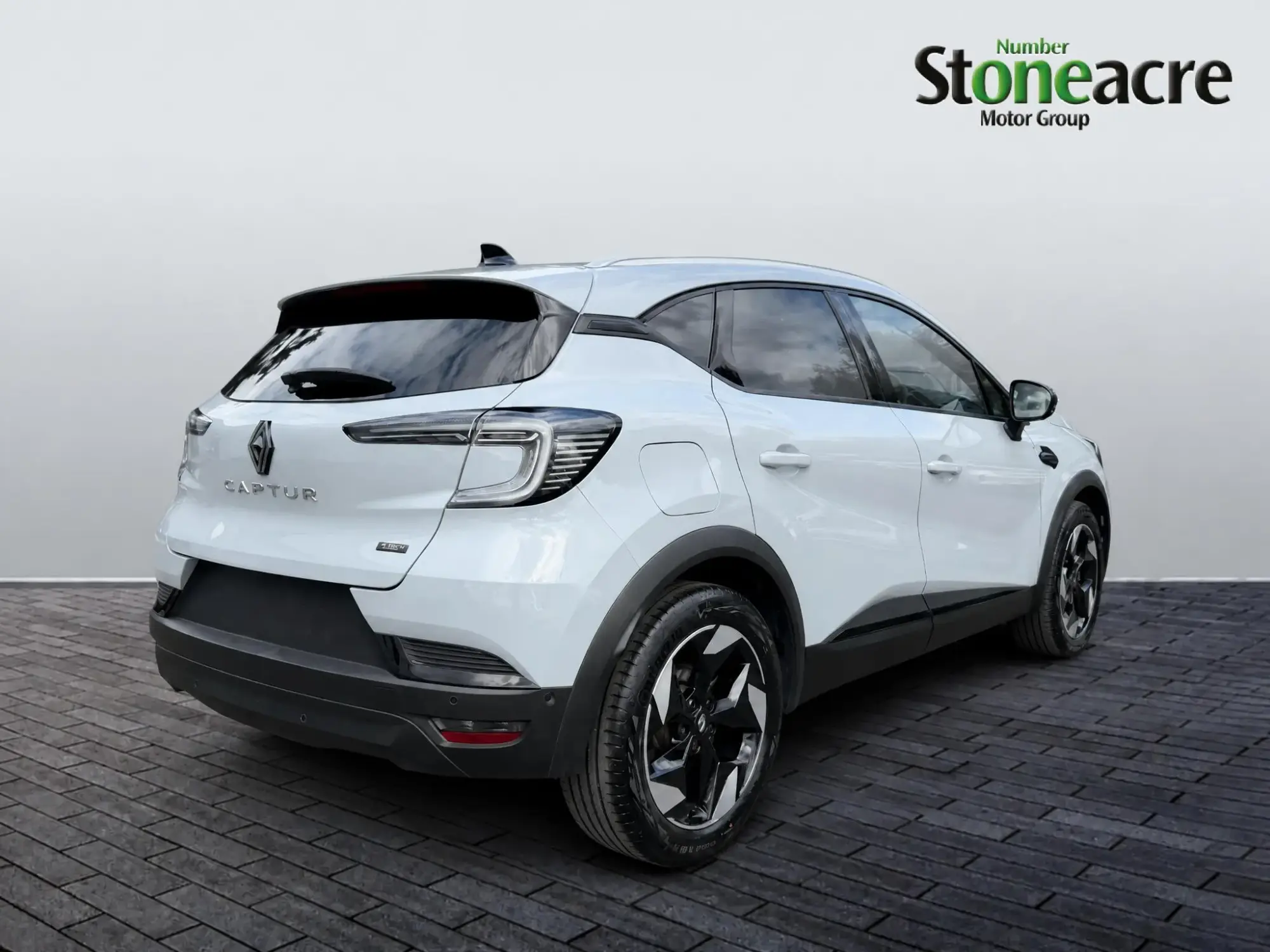 Renault Captur E-Tech Image 3