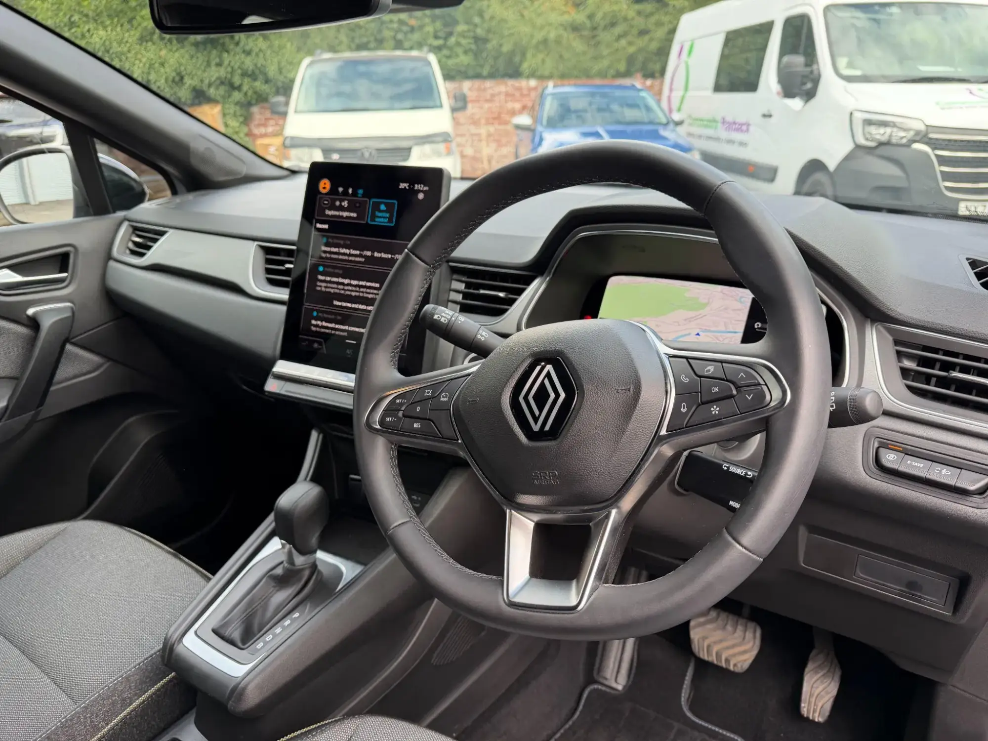 Renault Captur E-Tech Image 10