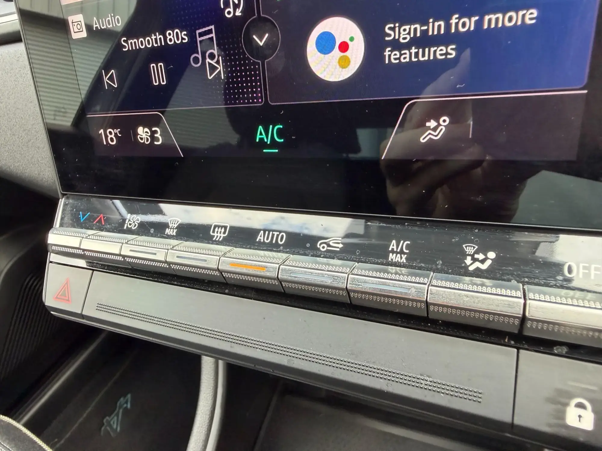 Renault Captur E-Tech Image 19