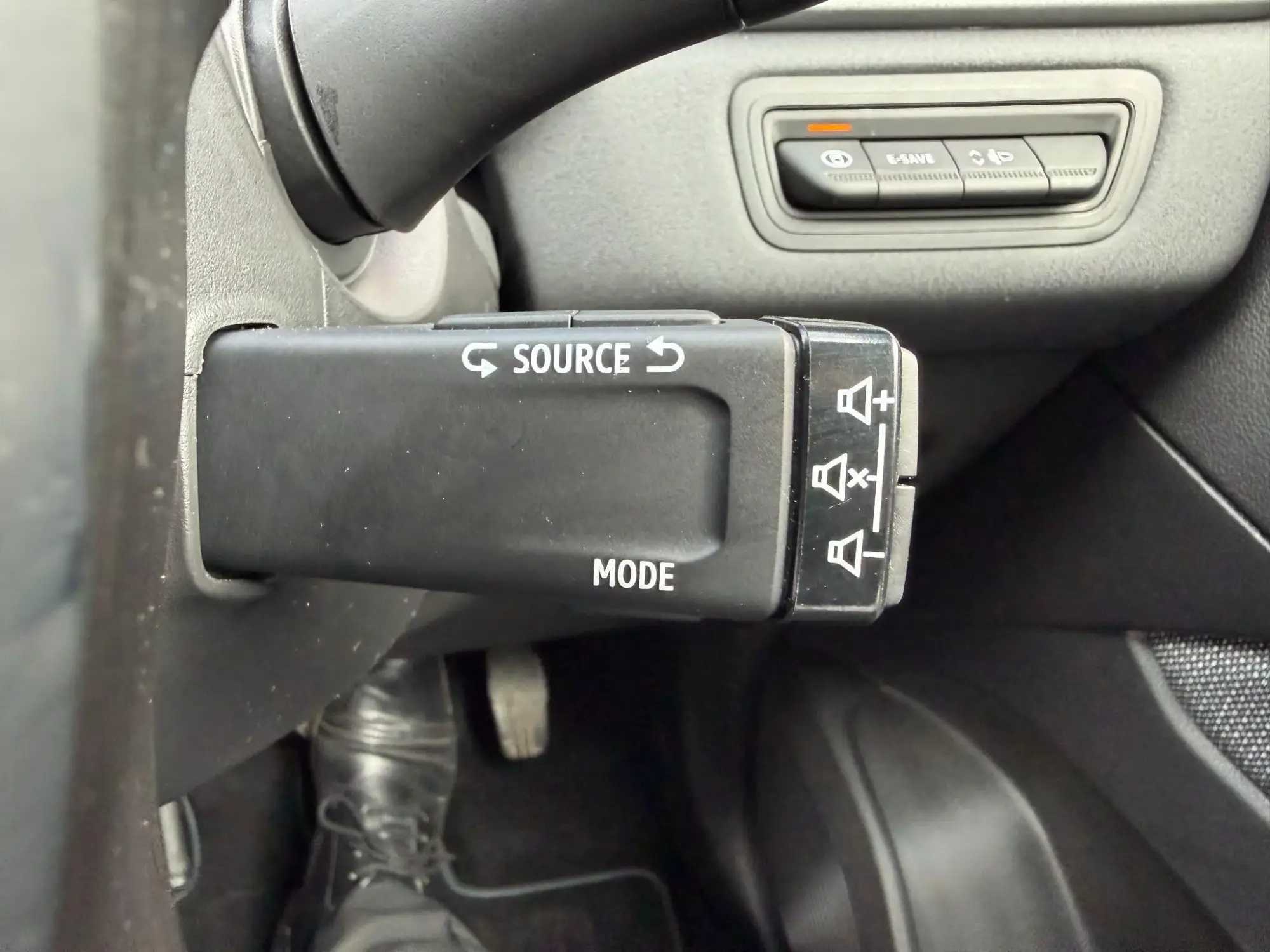 Renault Captur E-Tech Image 20