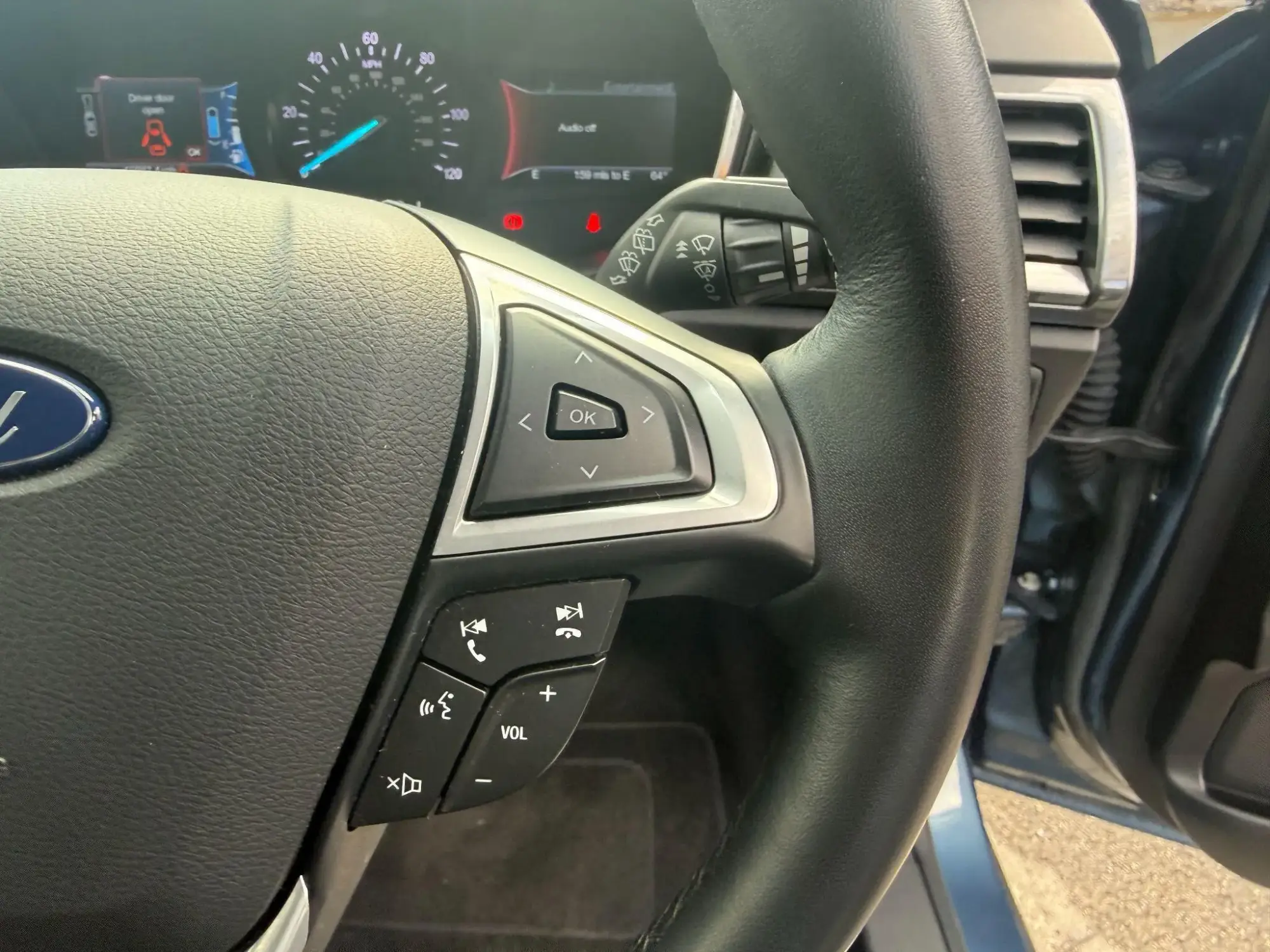 Ford Mondeo Image 23
