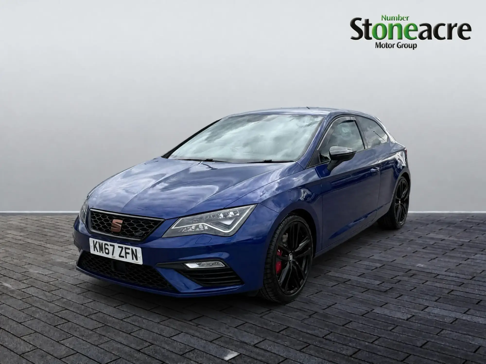 SEAT Leon 2.0 TSI Cupra 300 Sport Coupe DSG Euro 6 (s/s) 3dr KW67ZFN Image 3 SEAT Leon 2.0 TSI Cupra 300 Sport Coupe DSG Euro 6 (s/s) 3dr KW67ZFN Image 3