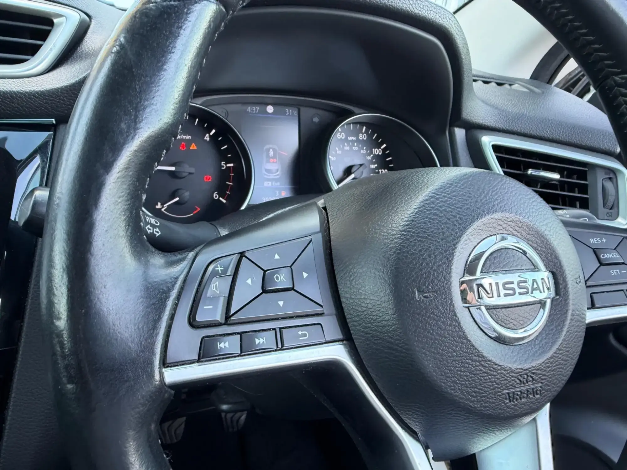 Nissan Qashqai Image 26 Nissan Qashqai Image 26