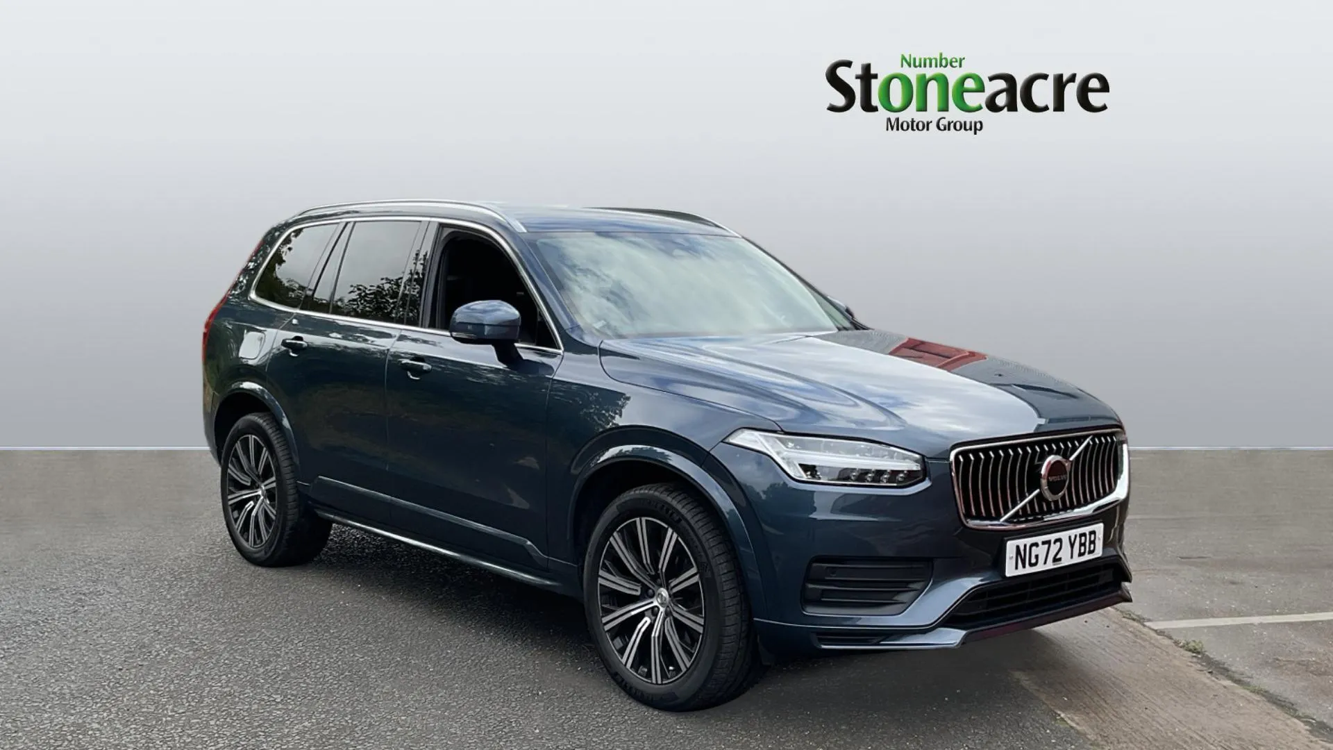 Volvo XC90 undefined Core, B5 AWD mild hybrid, Petrol, 7 Seats