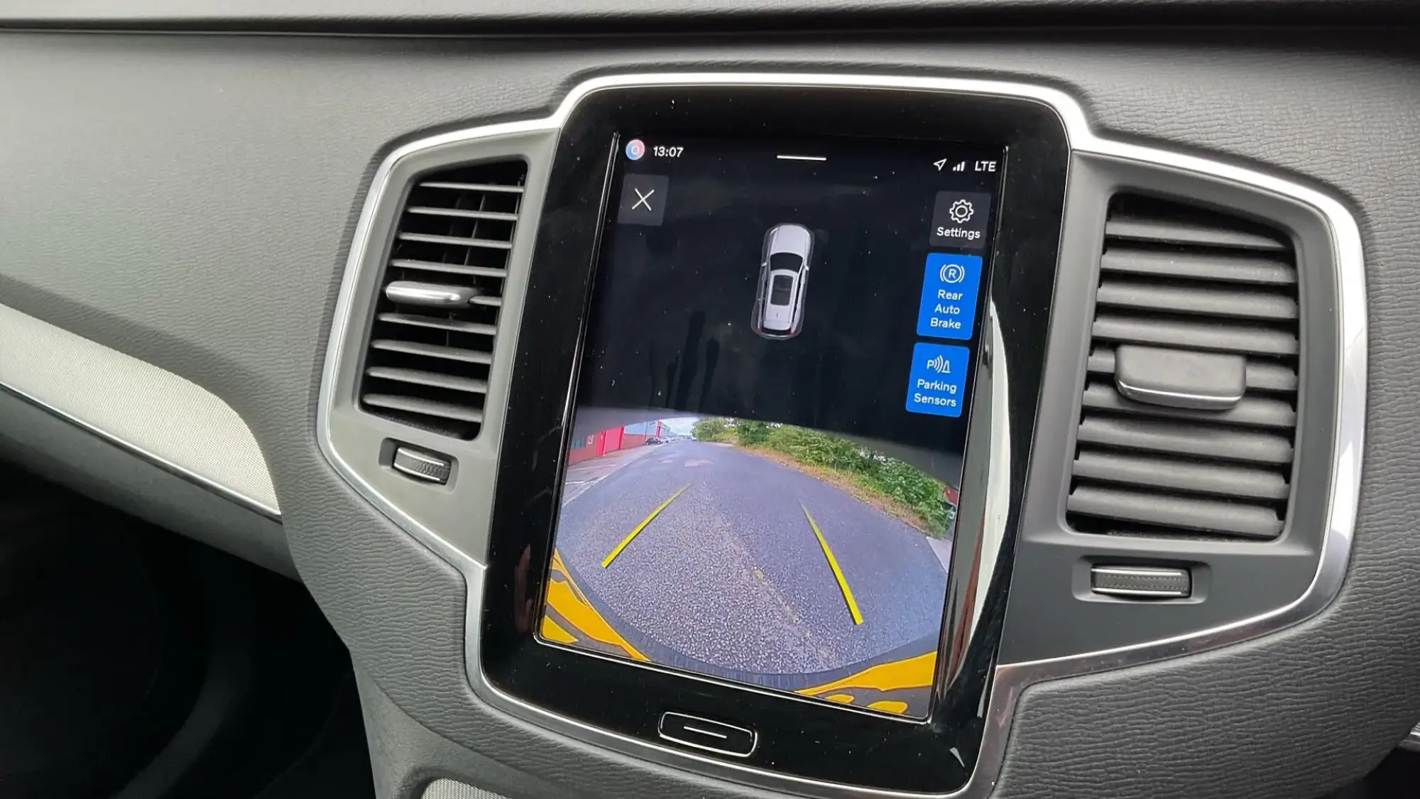 Volvo XC90 Image 19