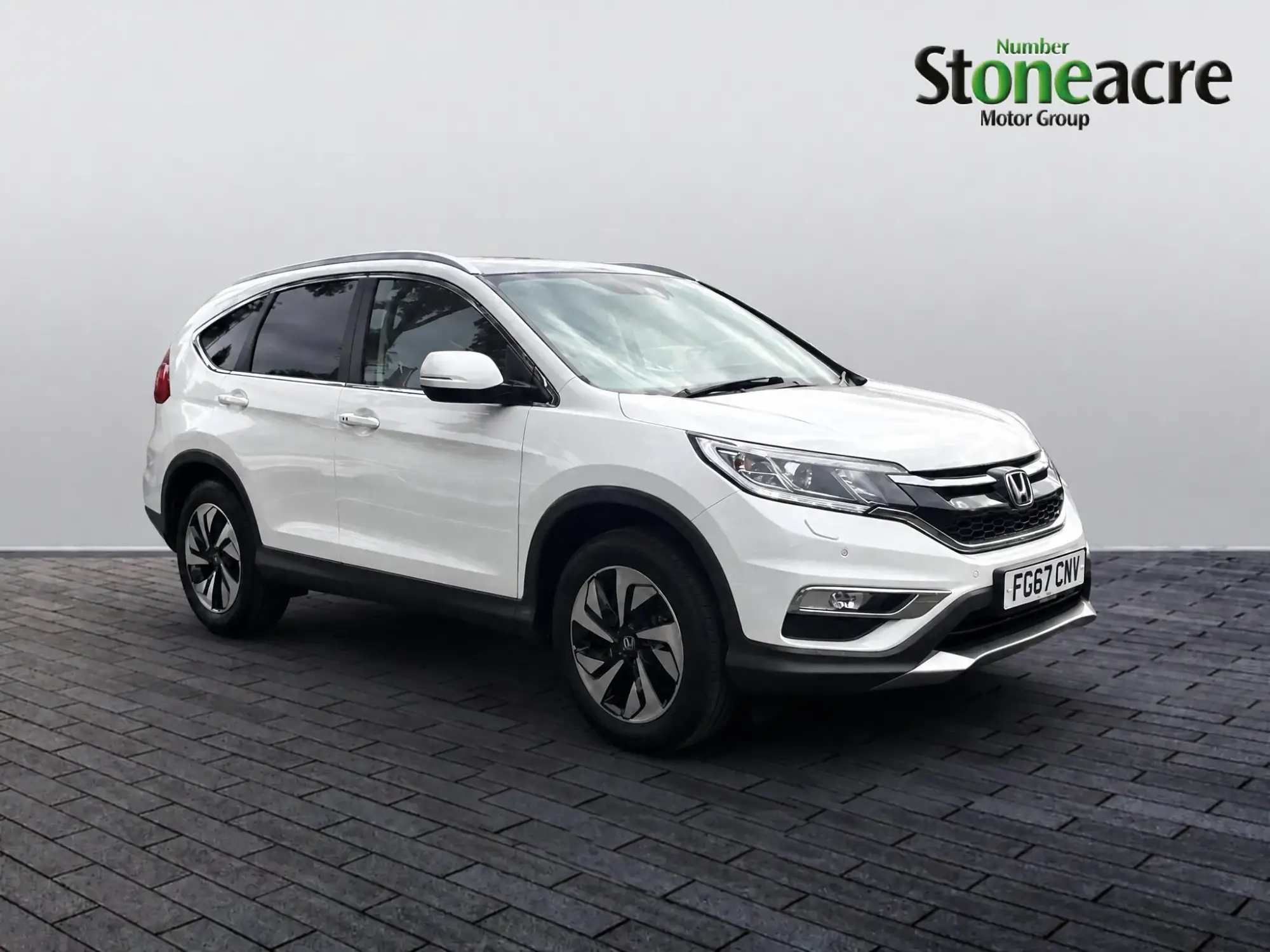 Honda CR-V Image 1 Honda CR-V Image 1
