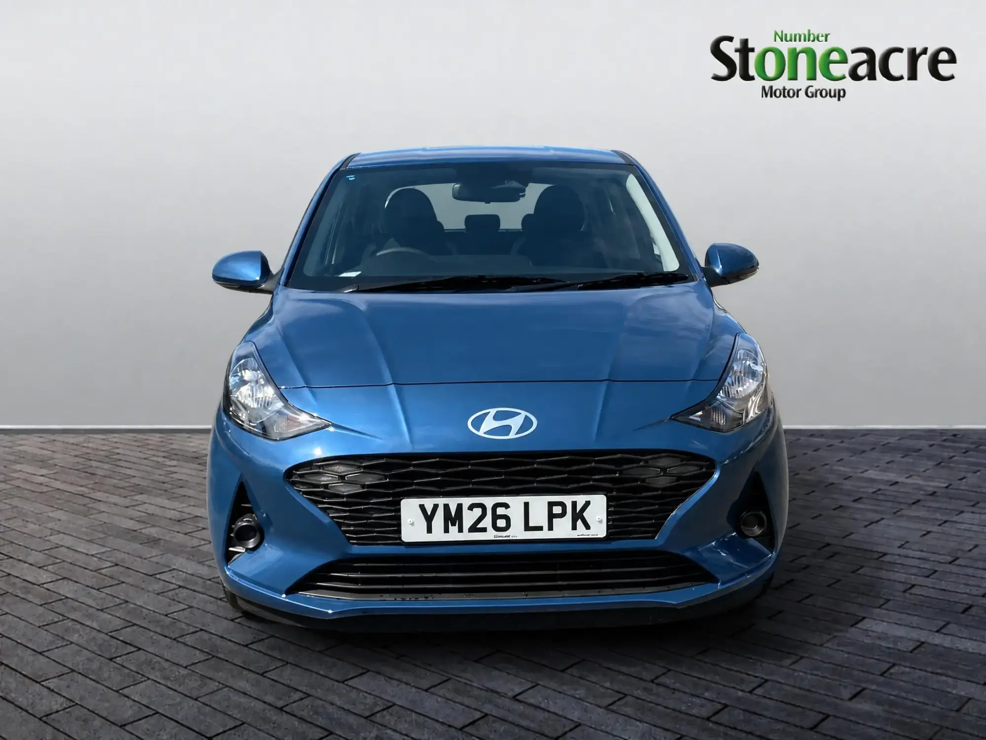 Hyundai i10 Image 2