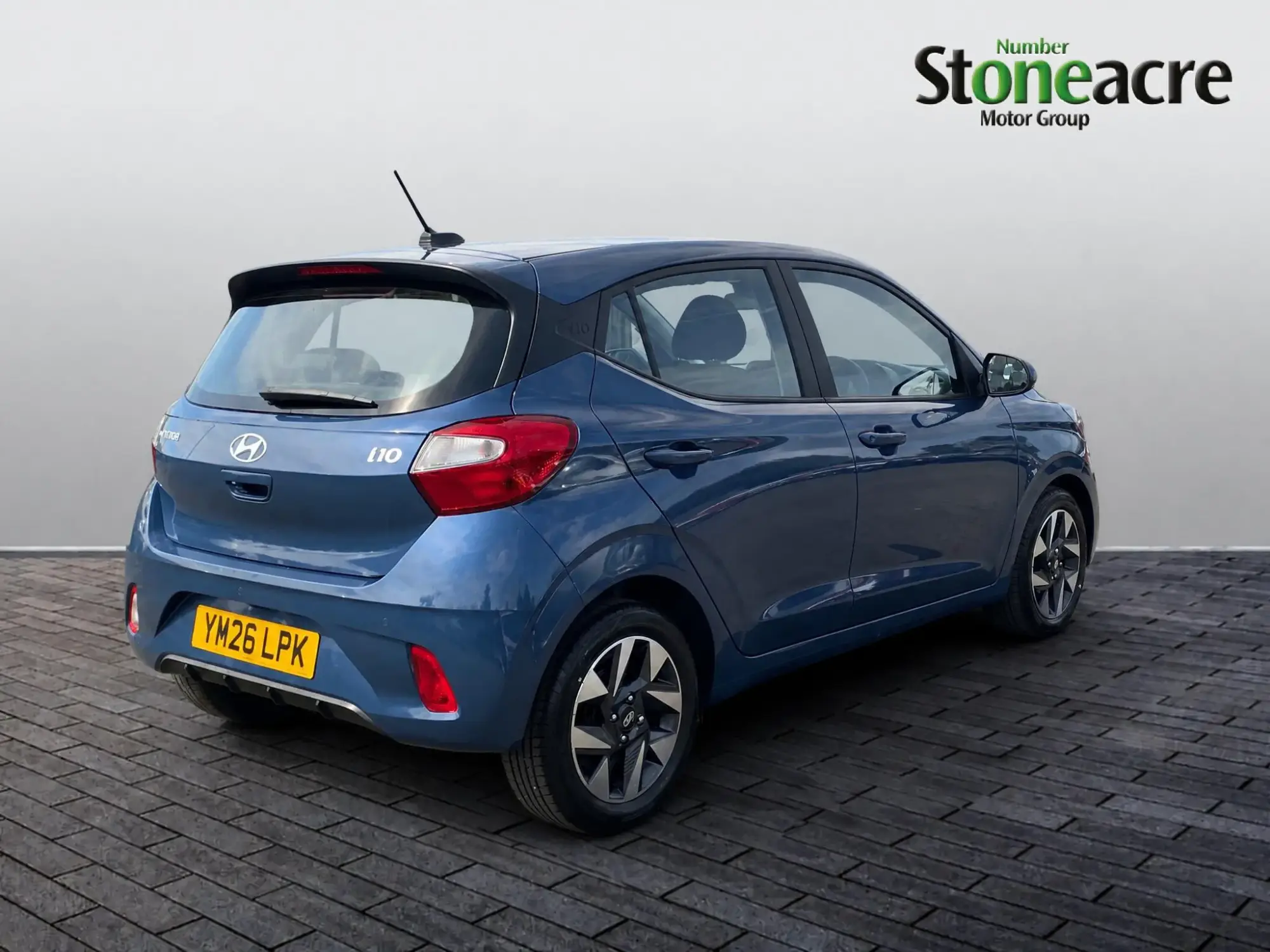 Hyundai i10 Image 8