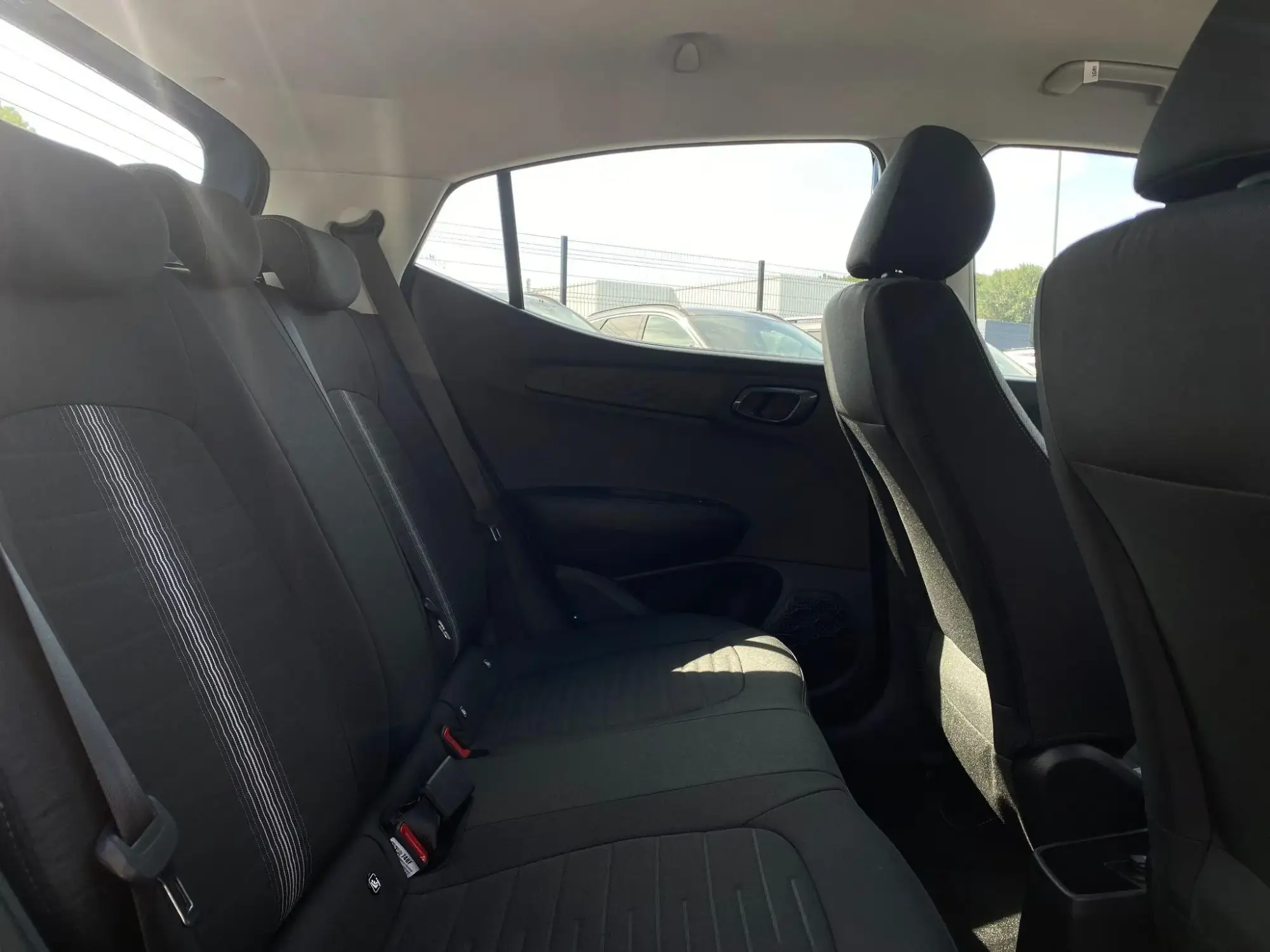 Hyundai i10 Image 13
