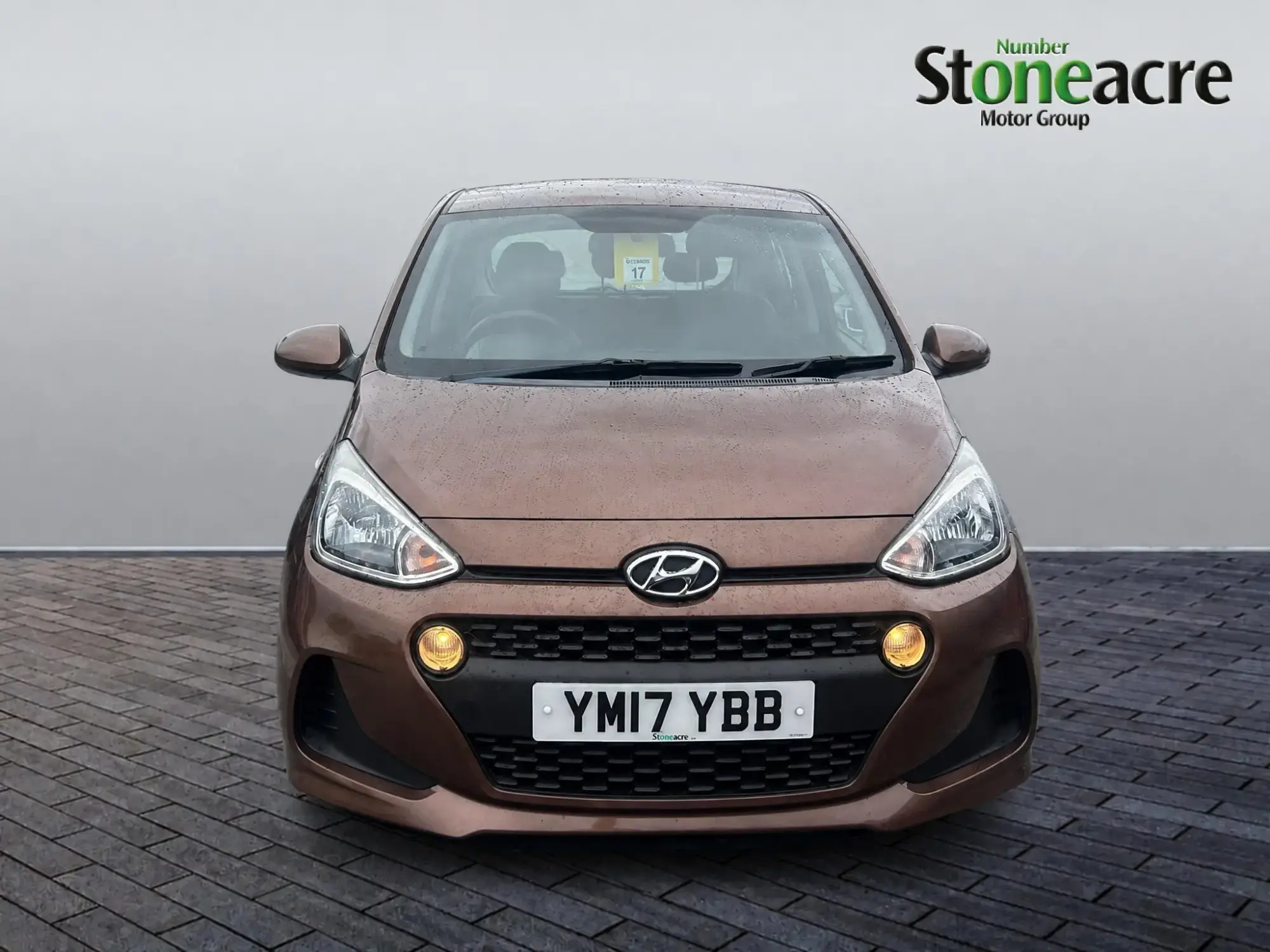 Hyundai i10 Image 2