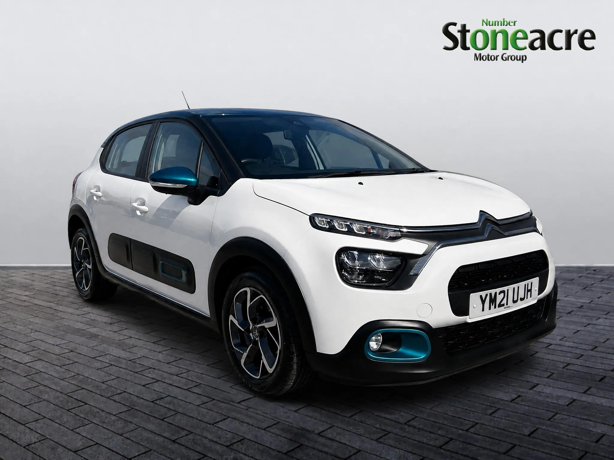 Citroen C3 undefined 1.2 PureTech Shine 5dr