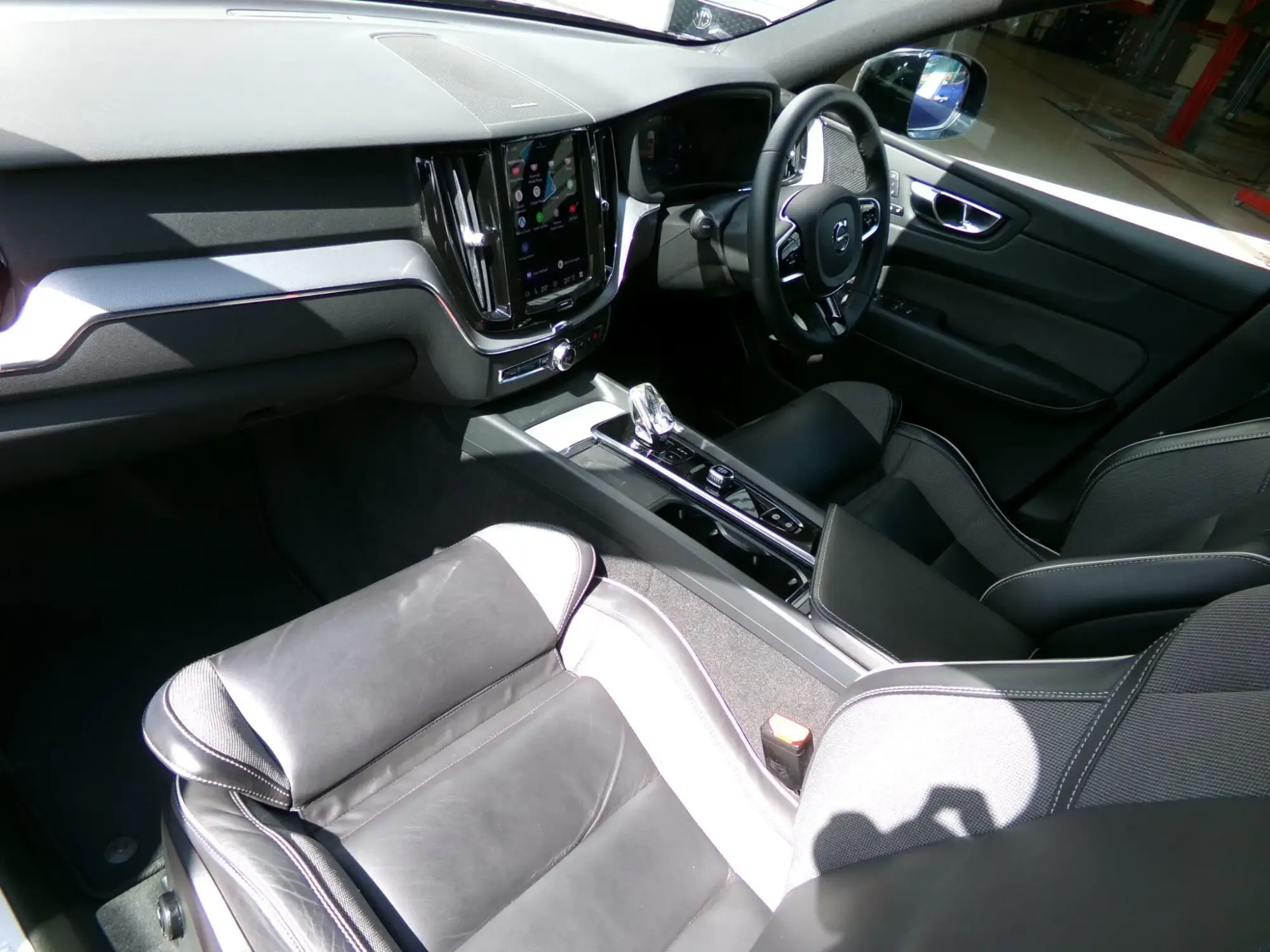 Volvo XC60 Image 10