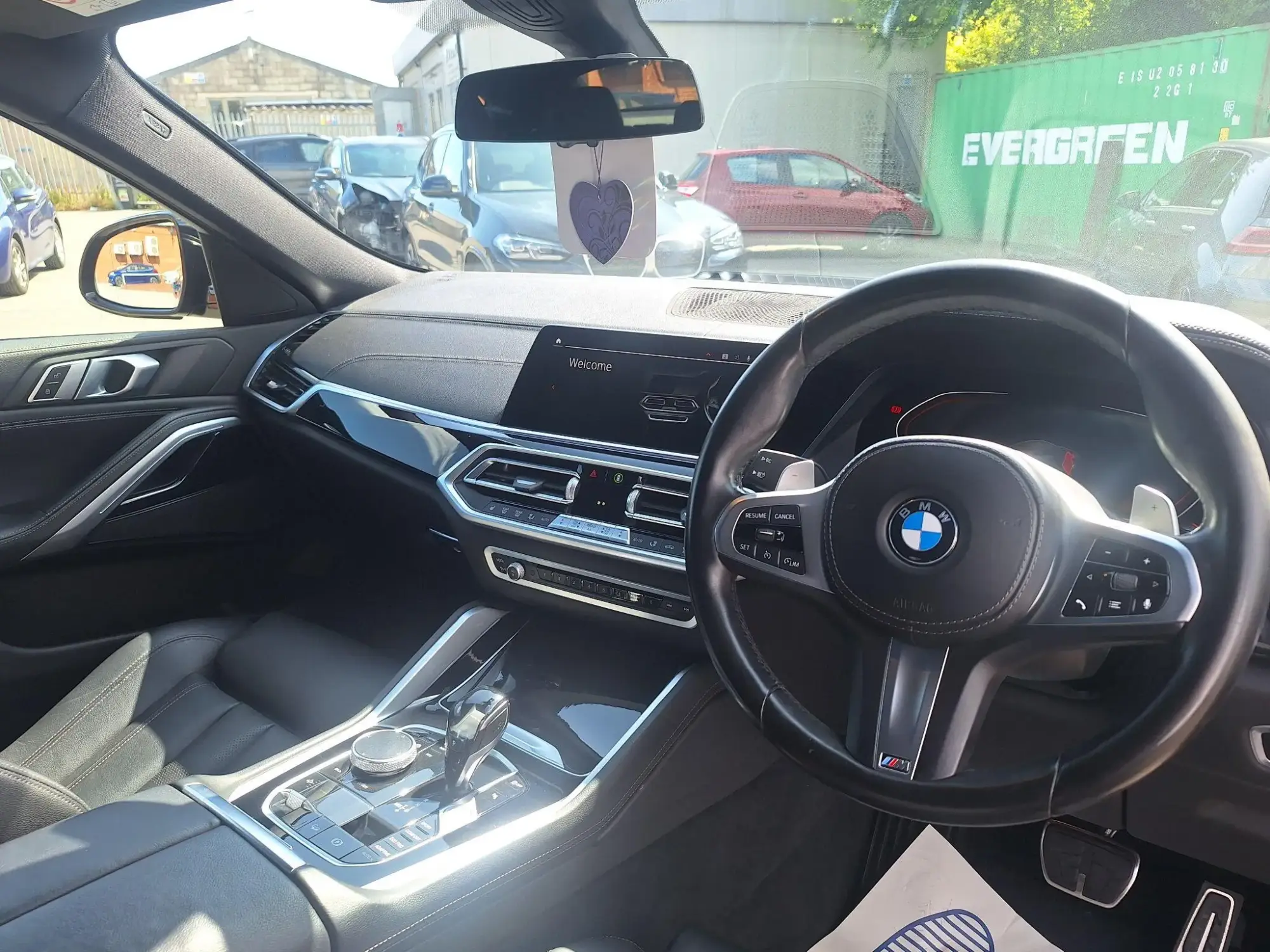 BMW X6 Image 10