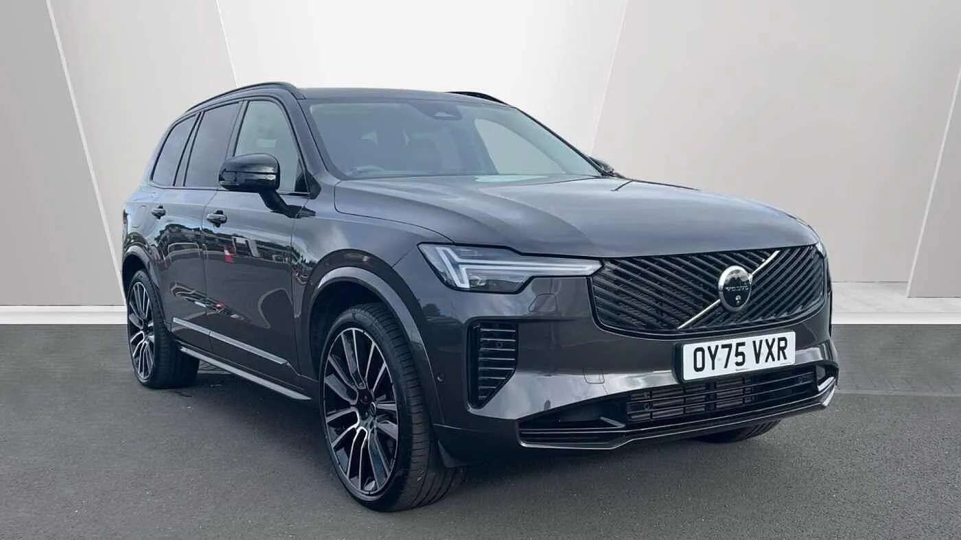 Volvo XC90 Plug-In Hybrid listing photo