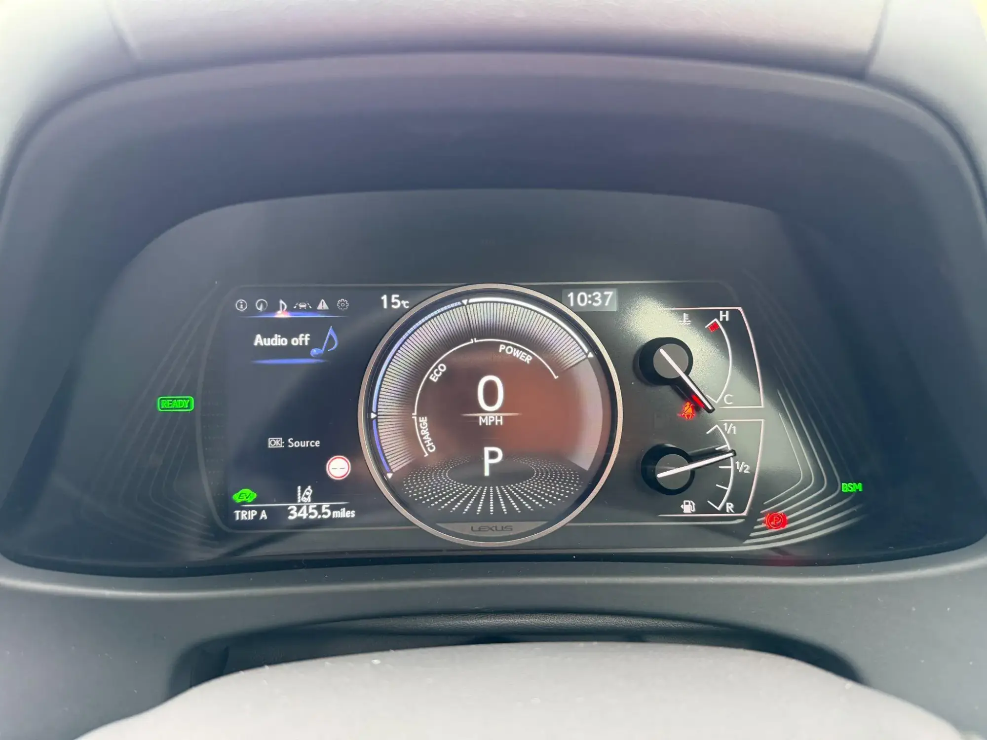 Lexus UX Self-Charging Hybrid Image 9 Lexus UX Self-Charging Hybrid Image 9