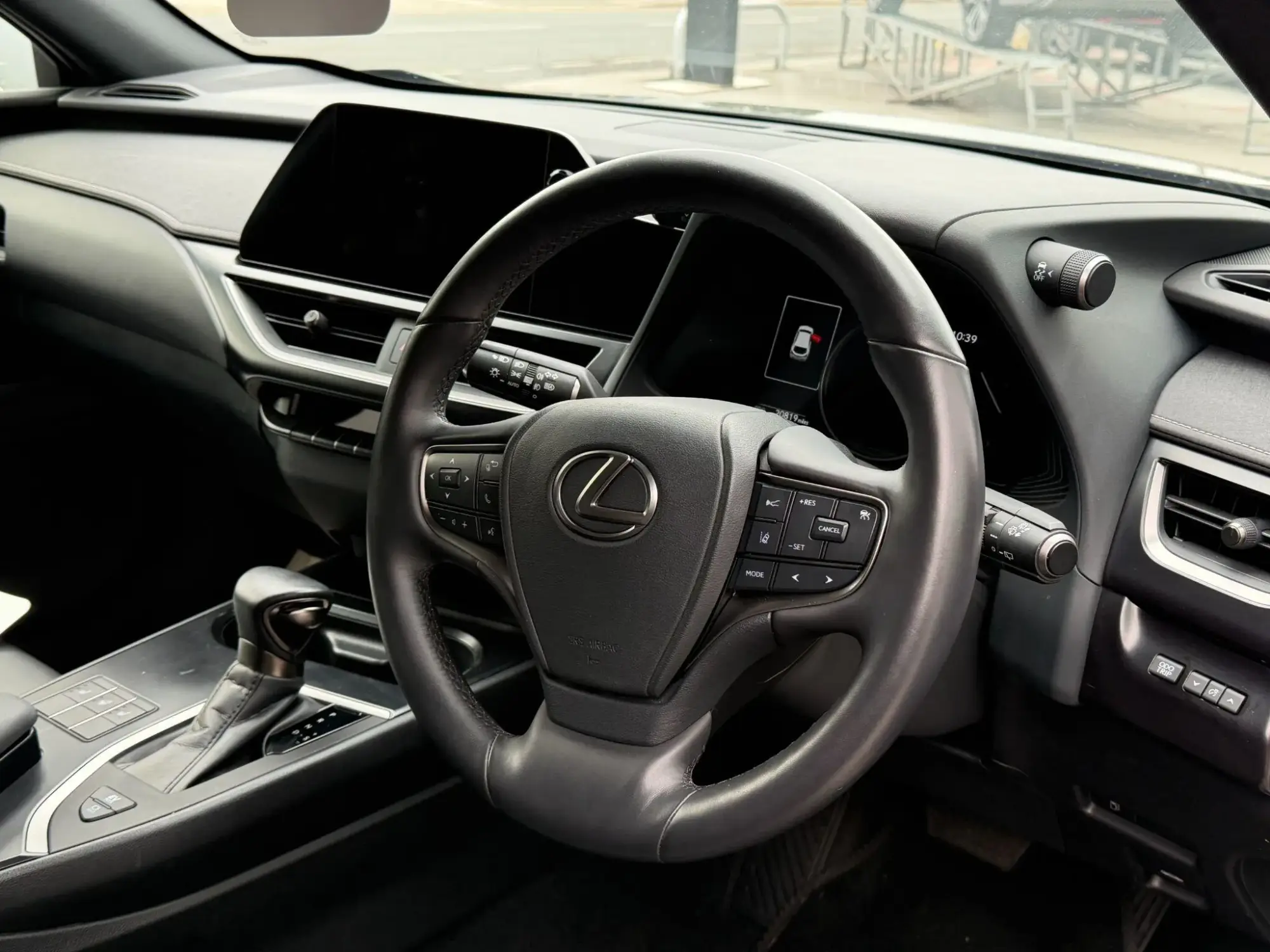 Lexus UX Self-Charging Hybrid Image 13 Lexus UX Self-Charging Hybrid Image 13