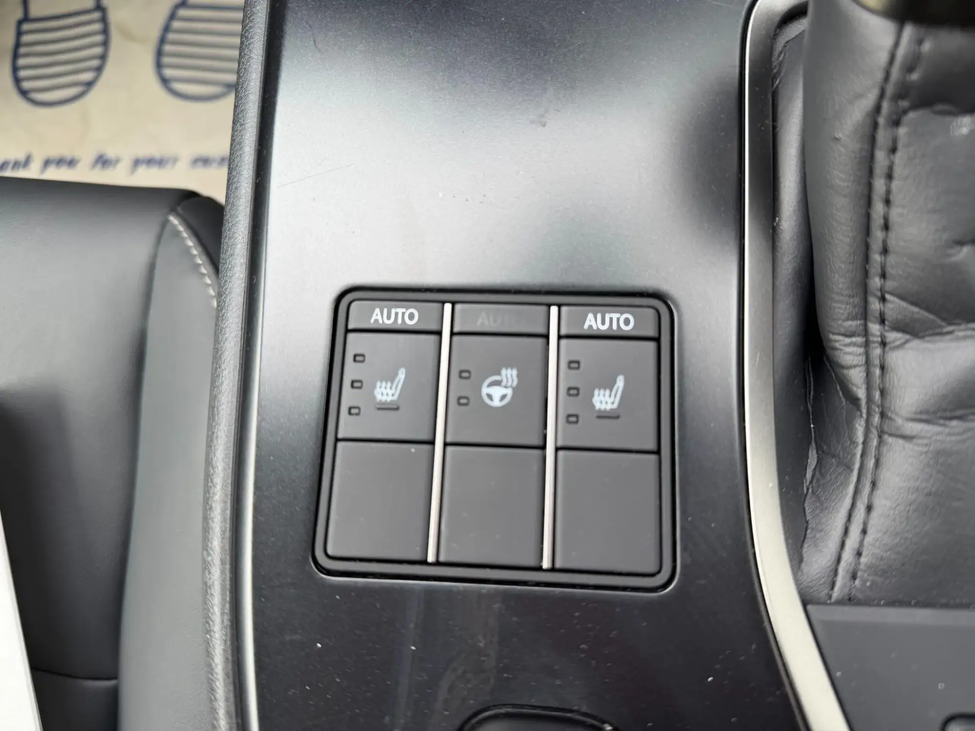 Lexus UX Self-Charging Hybrid Image 17 Lexus UX Self-Charging Hybrid Image 17