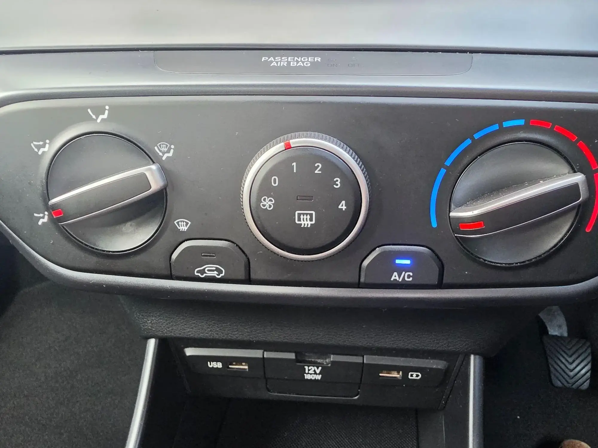 Hyundai i20 Image 14