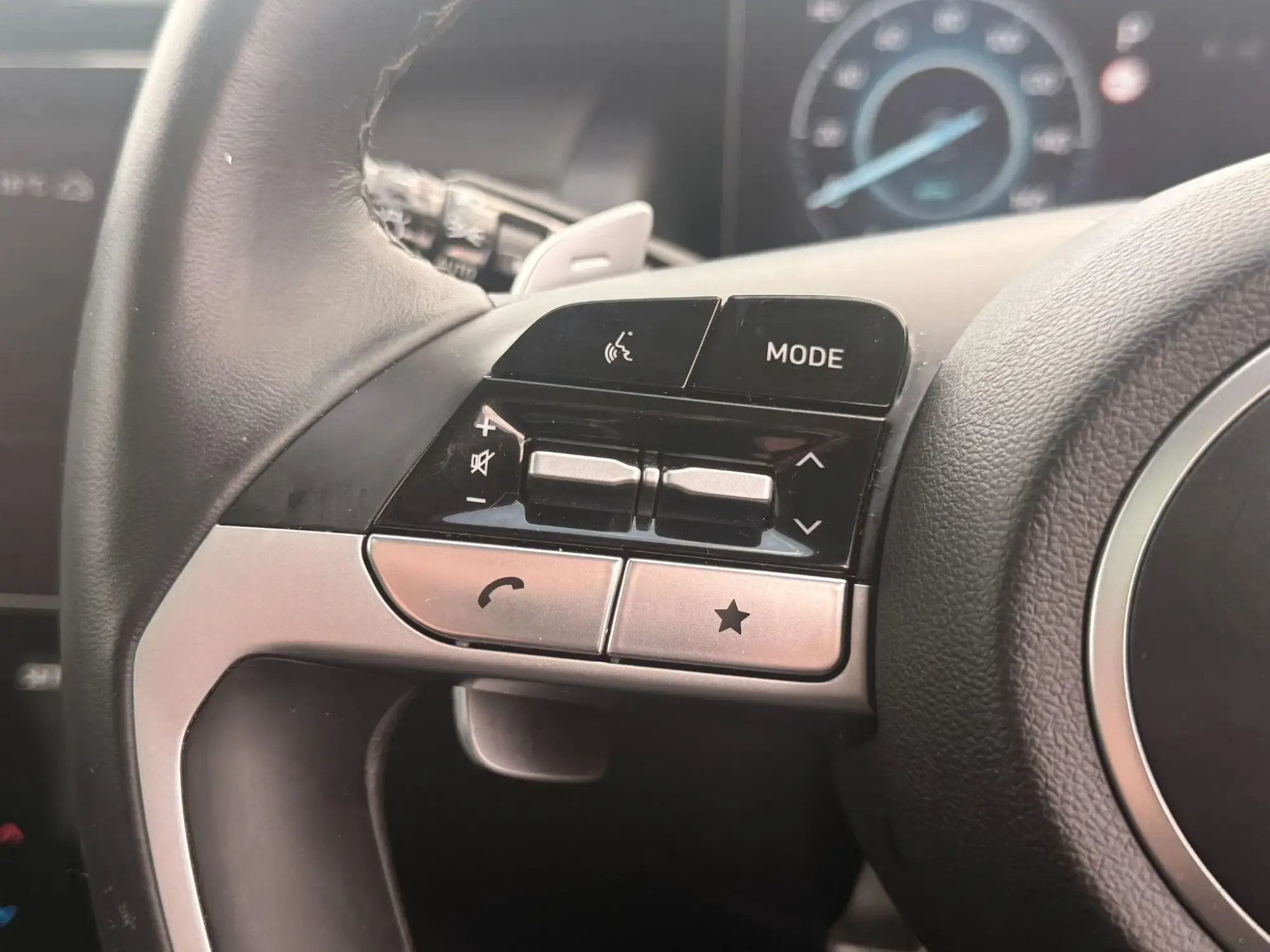 Hyundai TUCSON Plug-in Hybrid Image 16