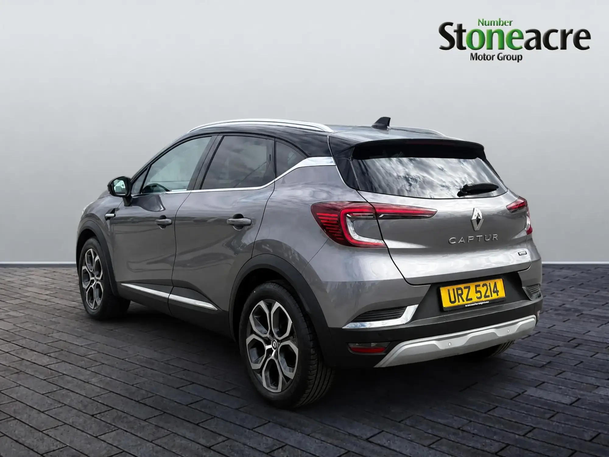 Renault Captur E-Tech Image 4