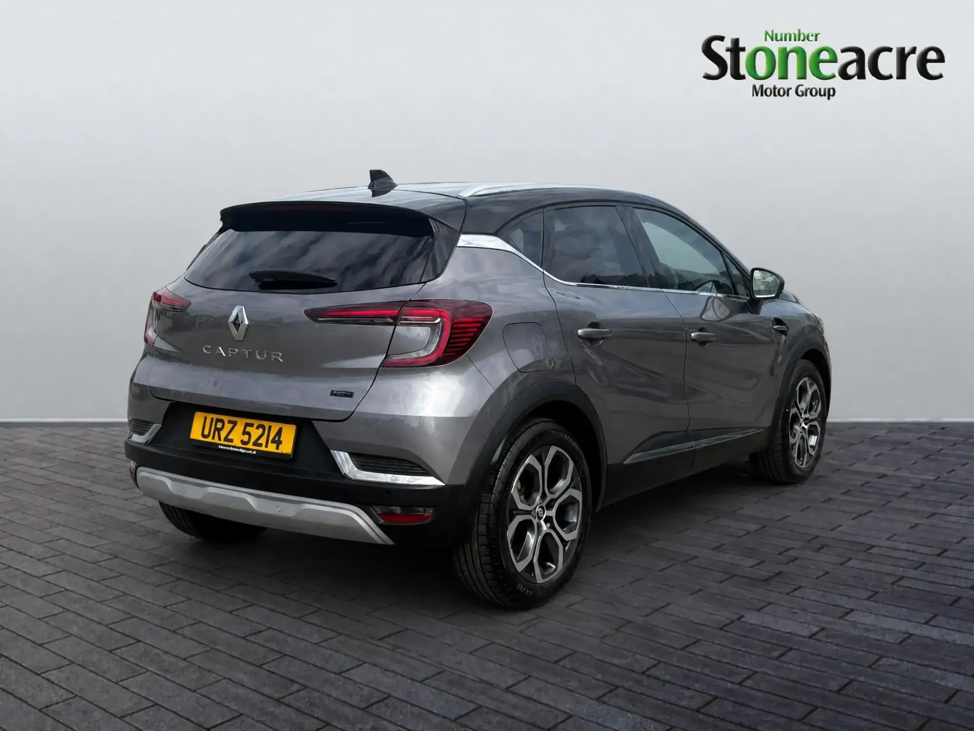 Renault Captur E-Tech Image 8