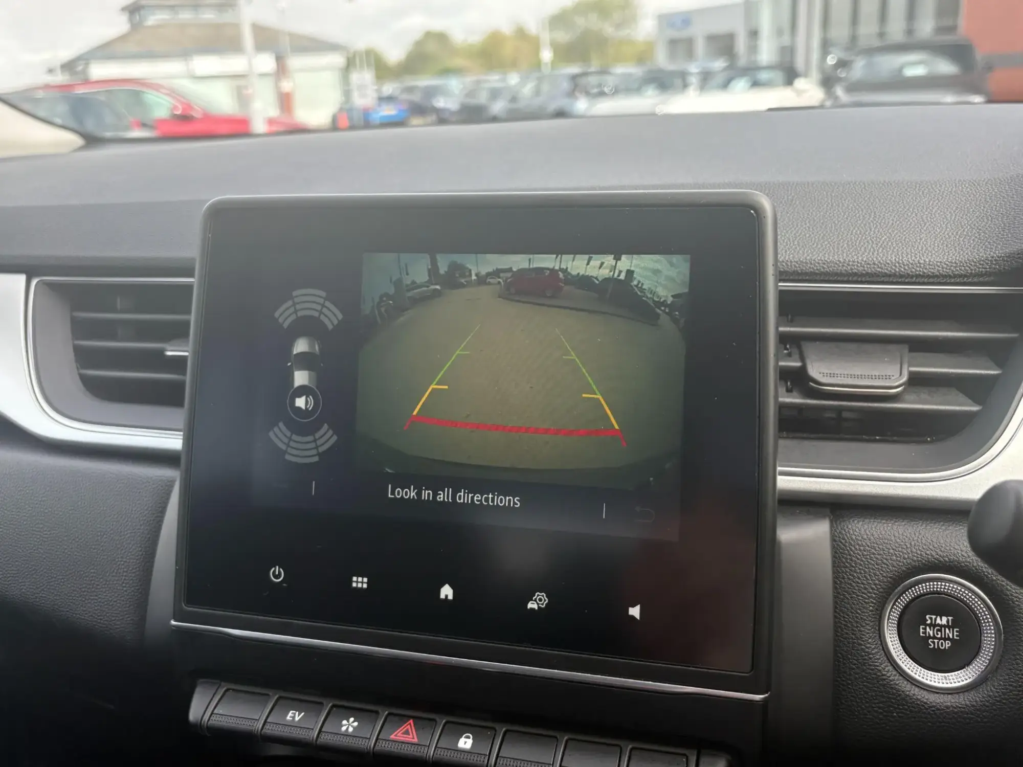 Renault Captur E-Tech Image 14