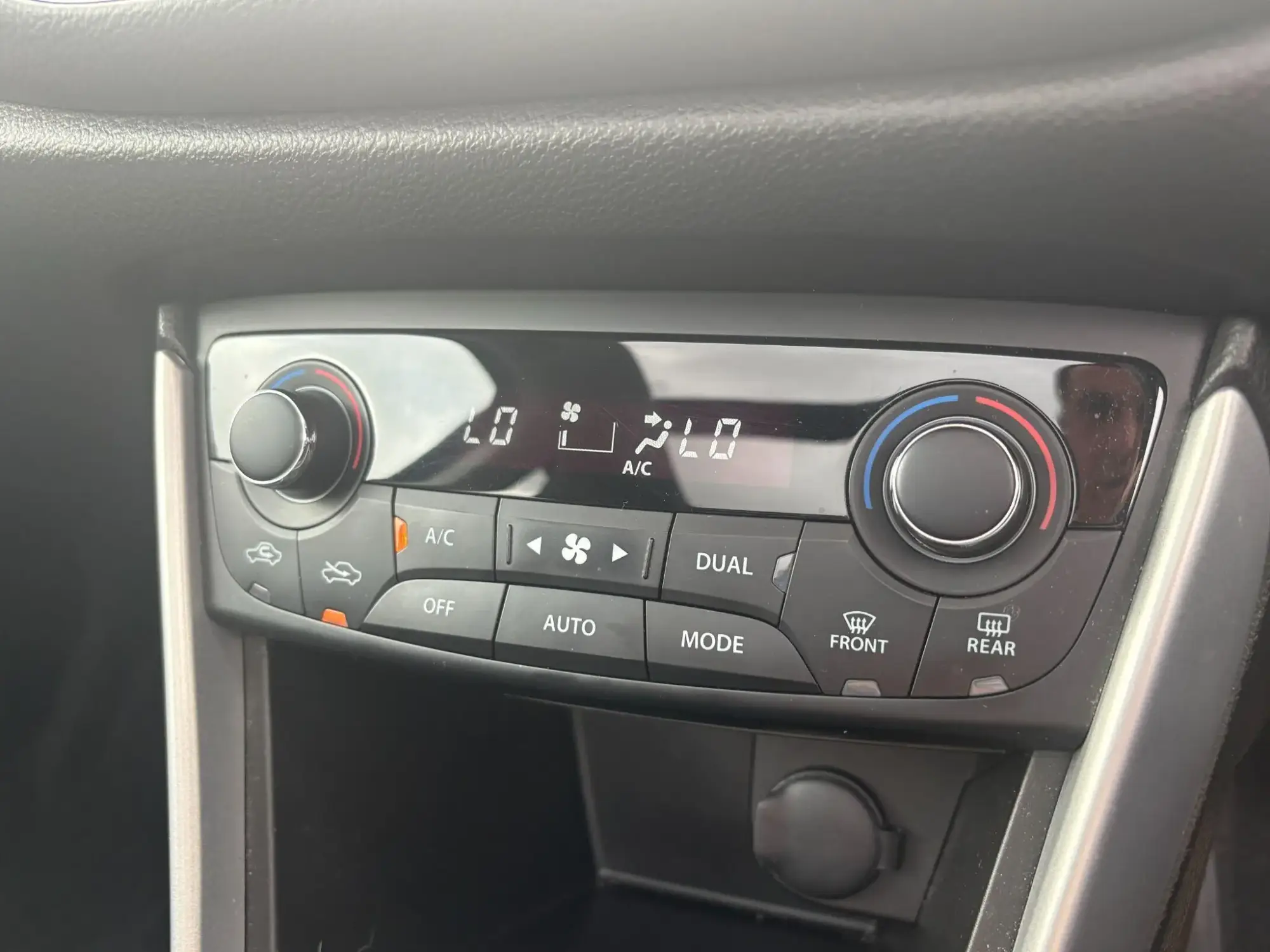Suzuki SX4 S-Cross Image 13