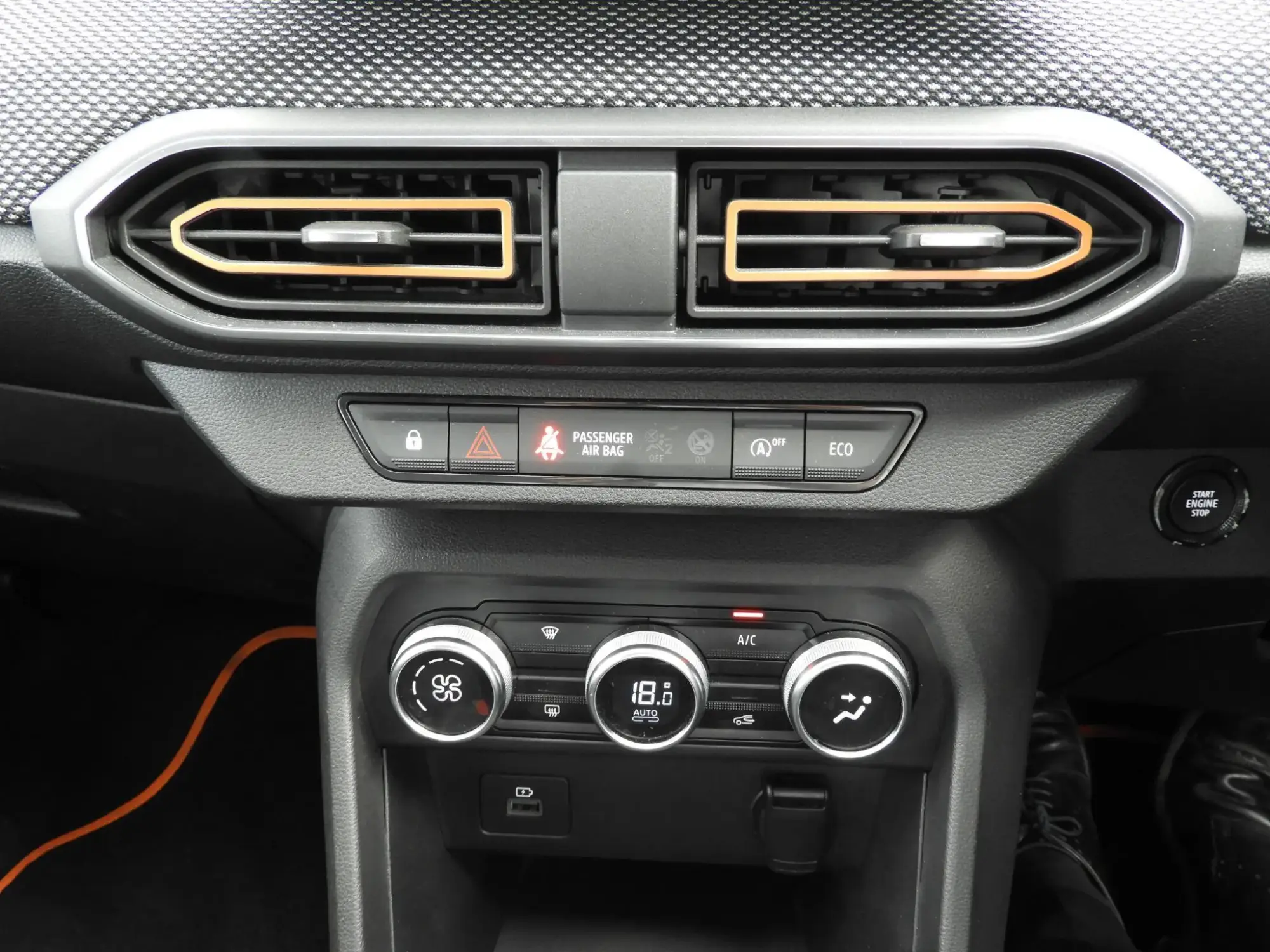 Dacia Sandero Stepway Image 12 Dacia Sandero Stepway Image 12