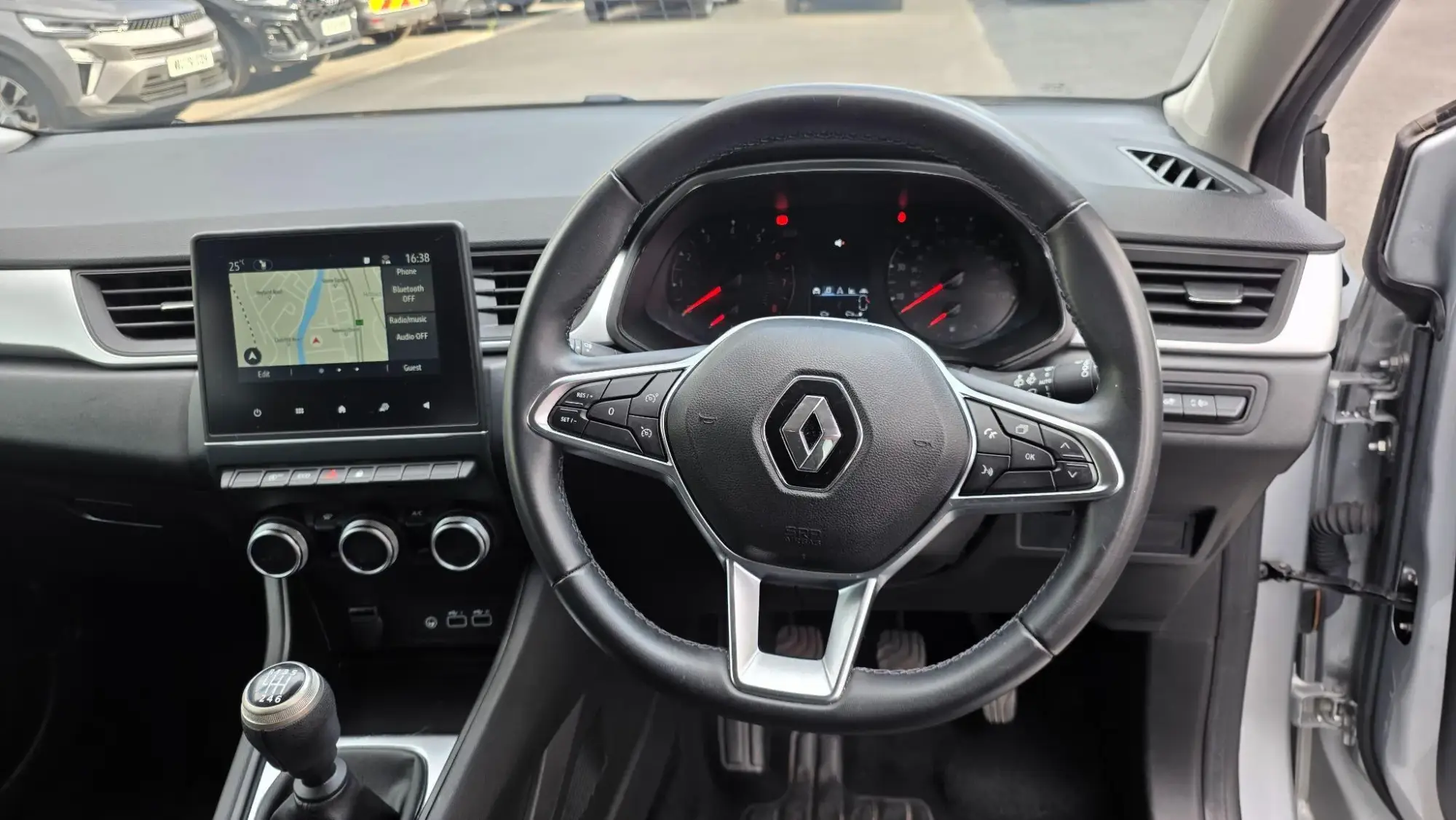 Renault Captur Image 11