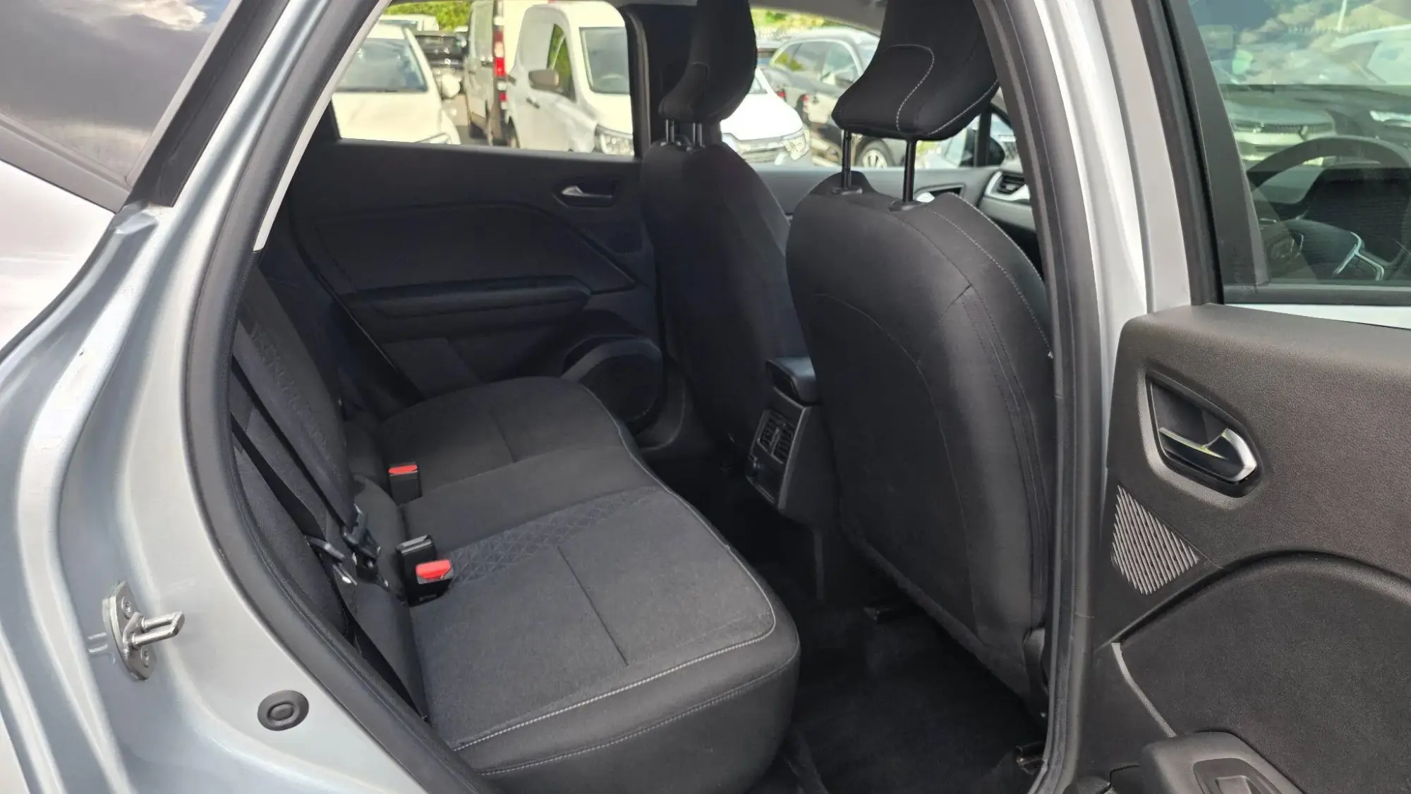 Renault Captur Image 28