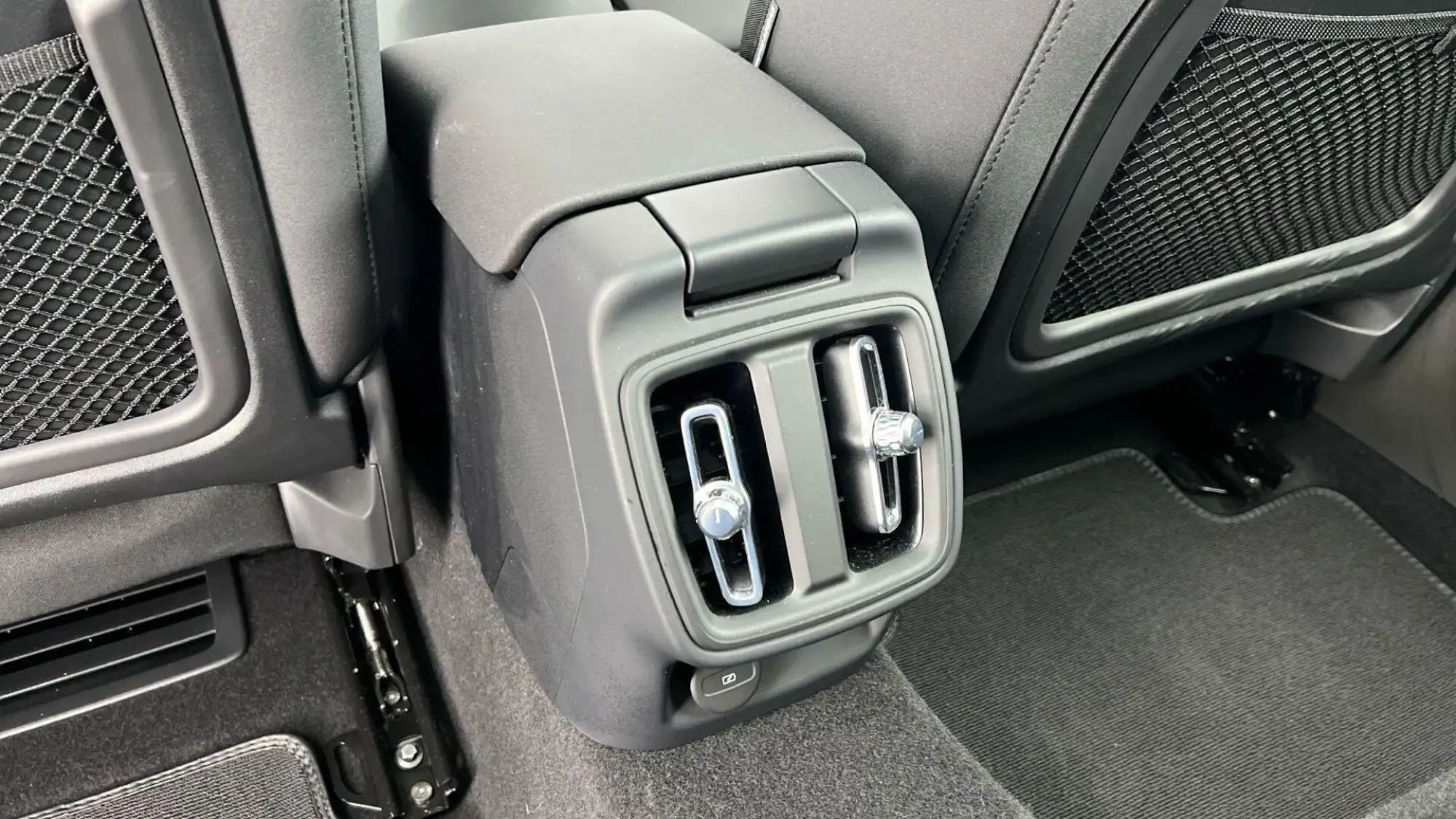Polestar 2 Image 20 Polestar 2 Image 20