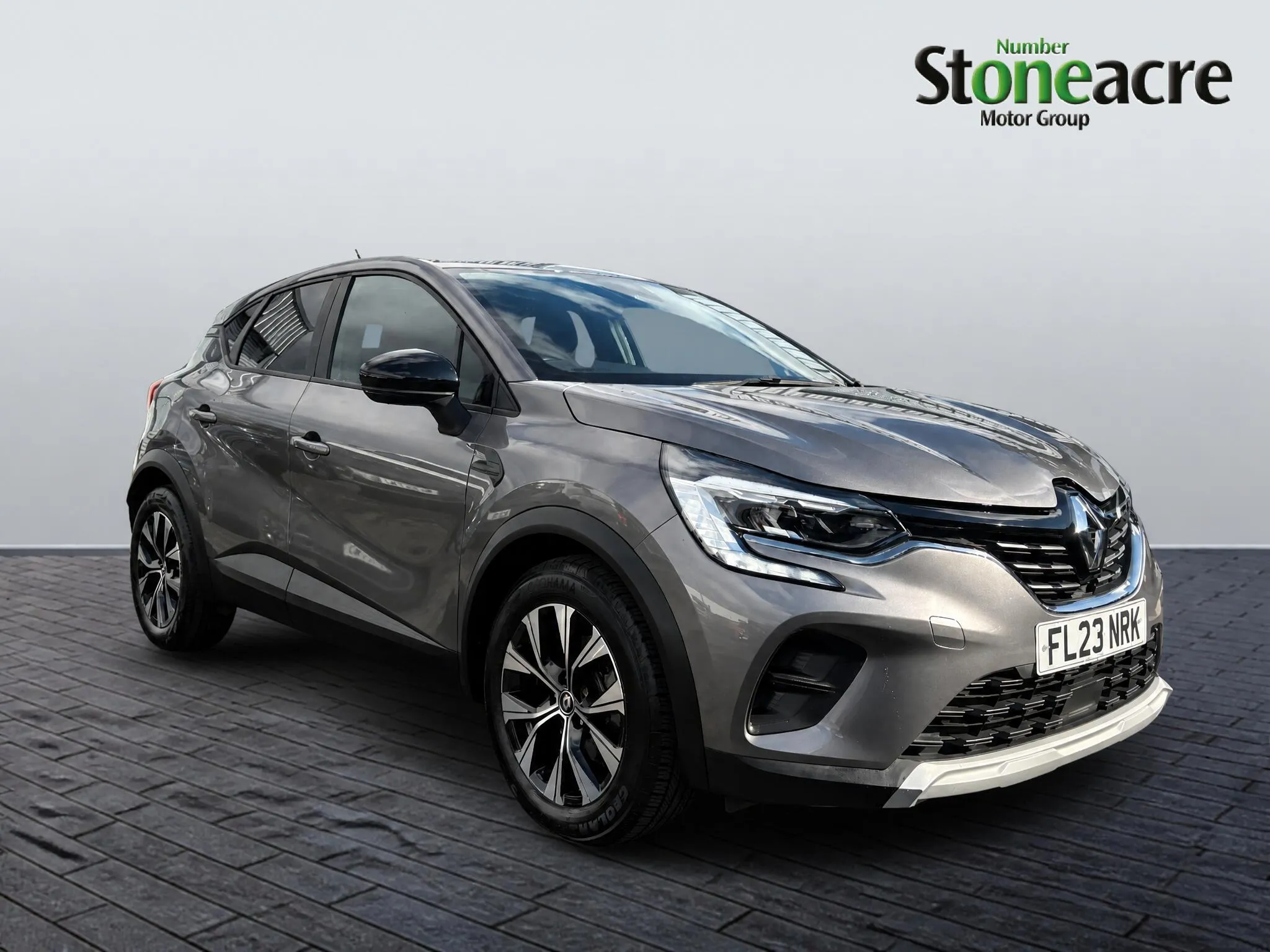 Renault Captur E-Tech undefined 1.6 E-TECH evolution Auto Euro 6 (s/s) 5dr