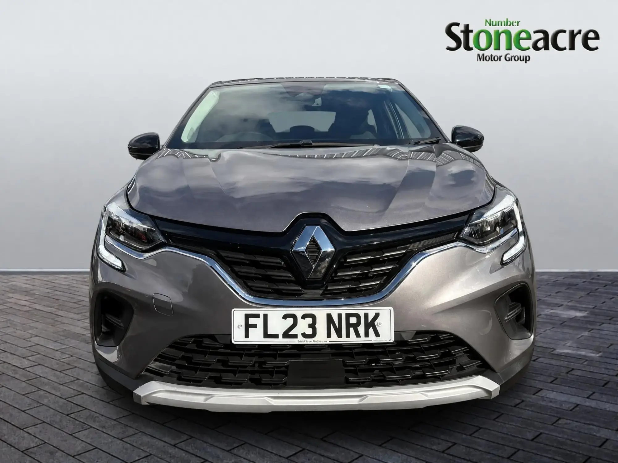 Renault Captur E-Tech Image 8