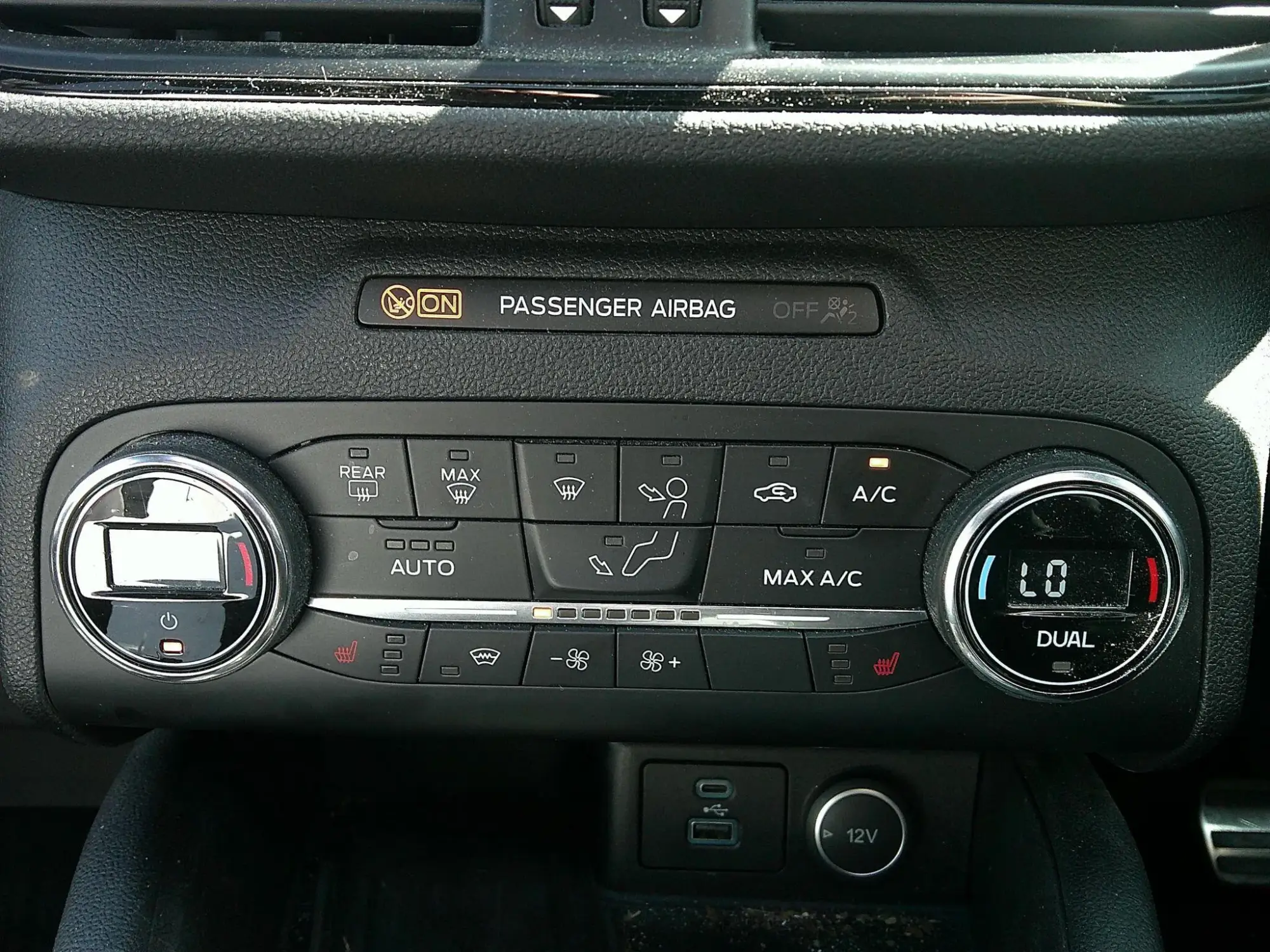 Ford Kuga Plug-In Hybrid Image 15 Ford Kuga Plug-In Hybrid Image 15