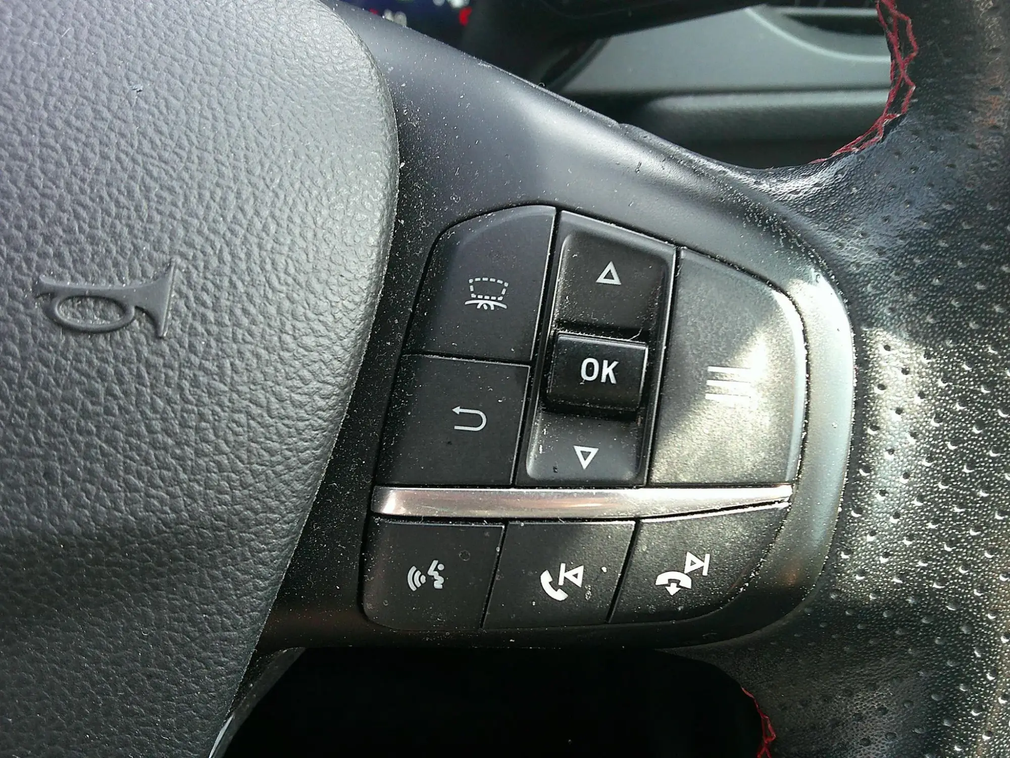 Ford Kuga Plug-In Hybrid Image 17 Ford Kuga Plug-In Hybrid Image 17