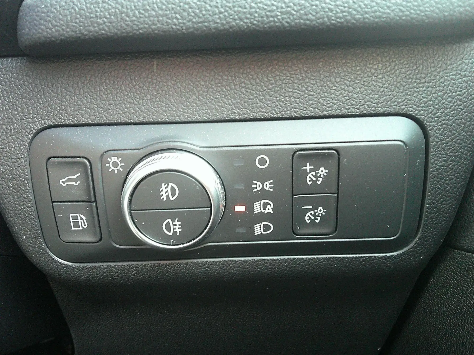 Ford Kuga Plug-In Hybrid Image 18 Ford Kuga Plug-In Hybrid Image 18
