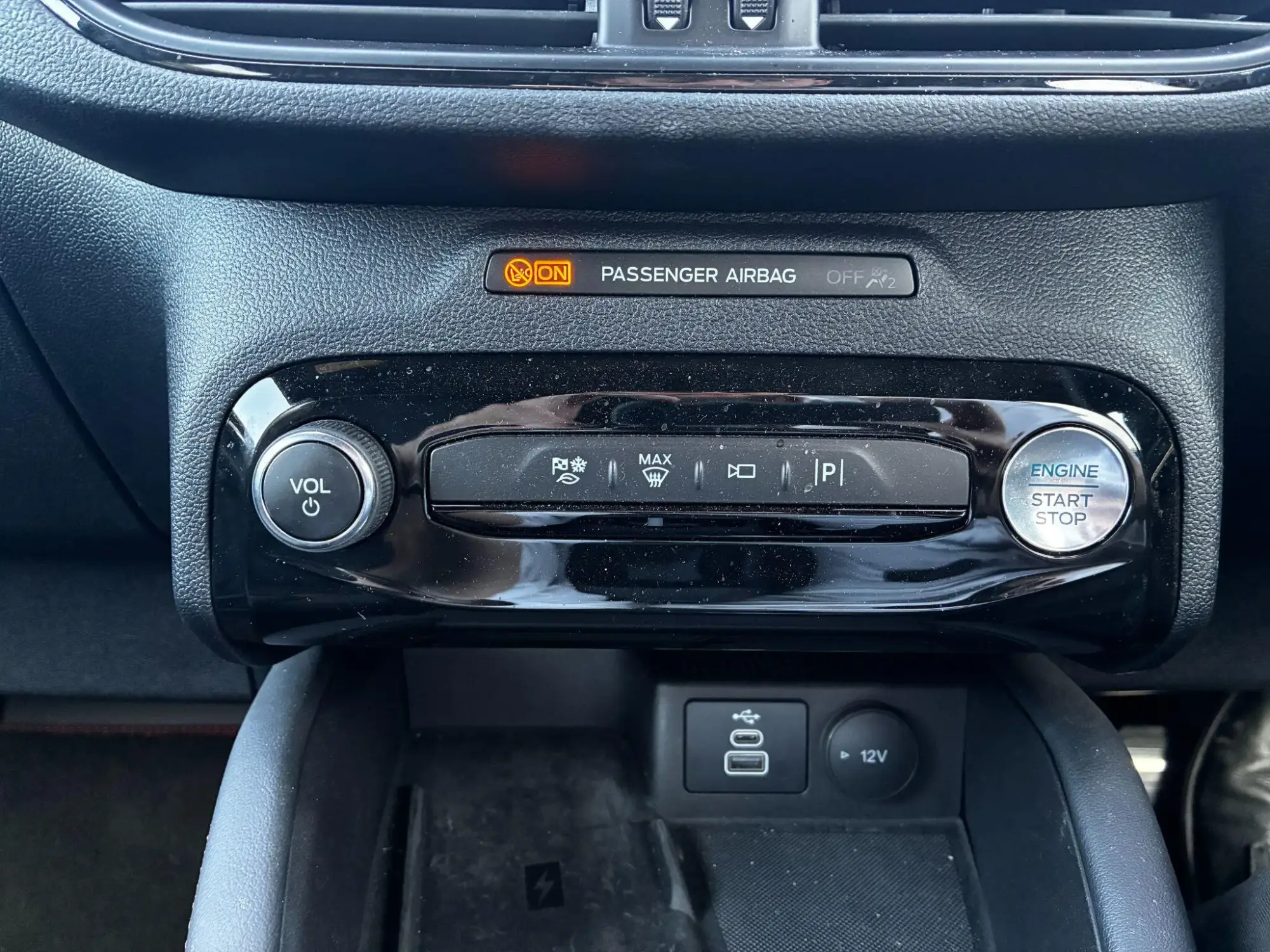 Ford Kuga Plug-In Hybrid Image 21