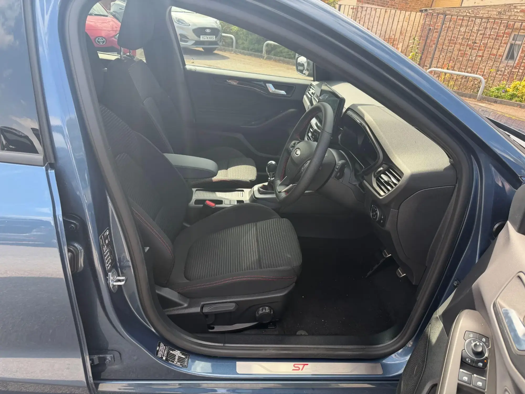 Ford Focus Image 12 Ford Focus Image 12