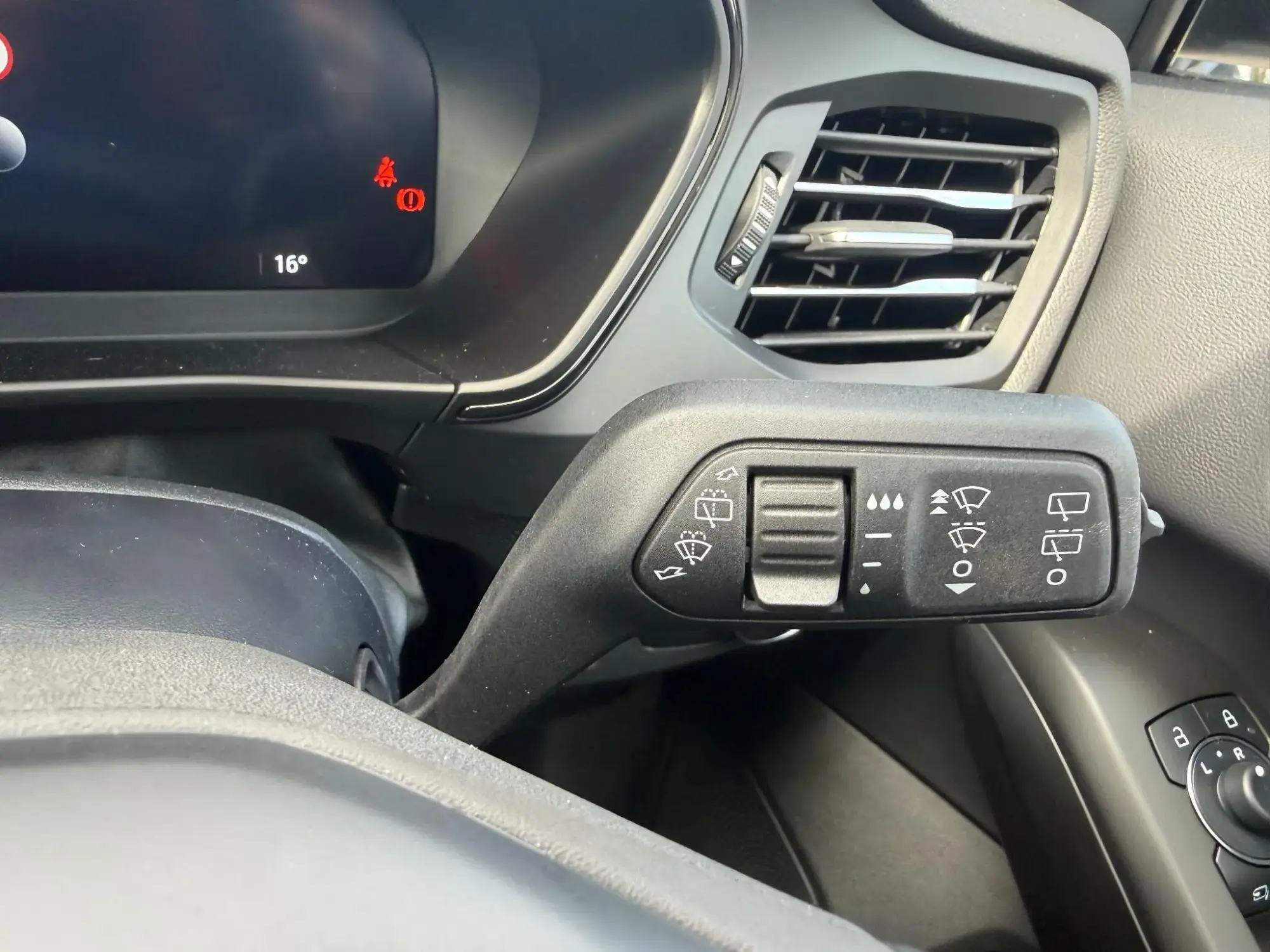 Ford Focus Image 22 Ford Focus Image 22