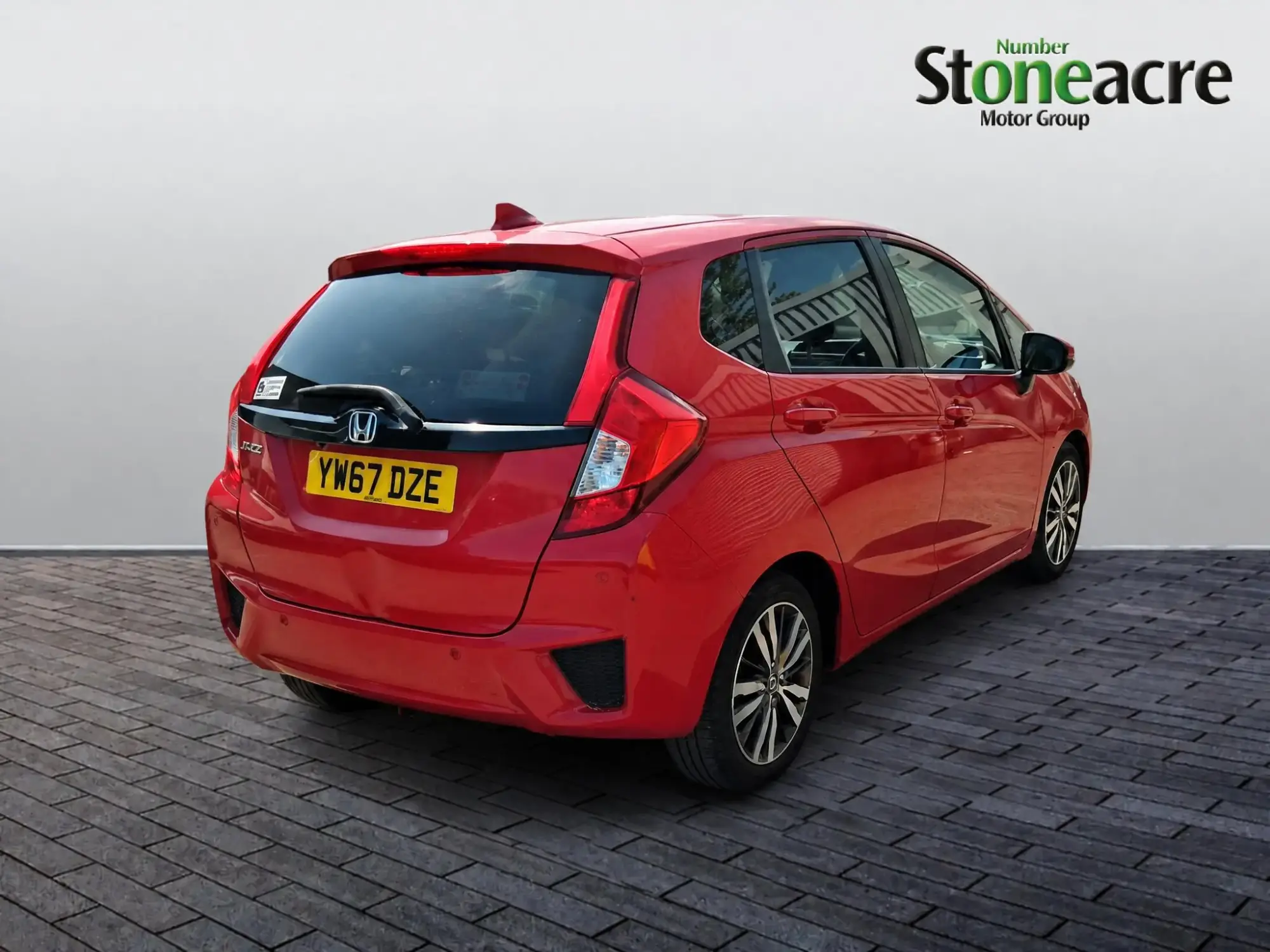 Honda Jazz 1.3 i-VTEC EX Hatchback 5dr Petrol CVT Euro 6 (s/s) (102 ps) YW67DZE Image 3 Honda Jazz 1.3 i-VTEC EX Hatchback 5dr Petrol CVT Euro 6 (s/s) (102 ps) YW67DZE Image 3