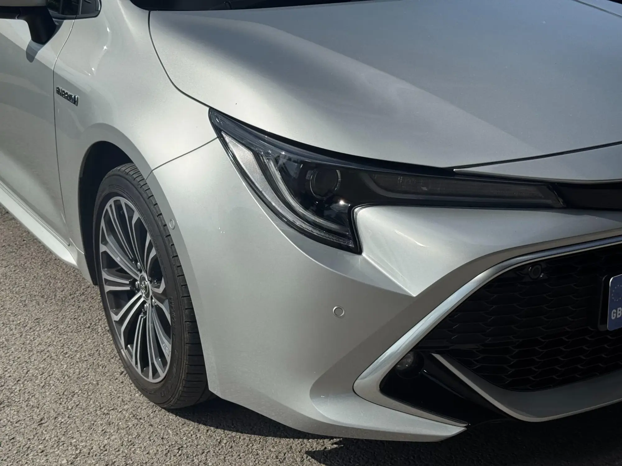 Toyota Corolla Touring Sports Image 9