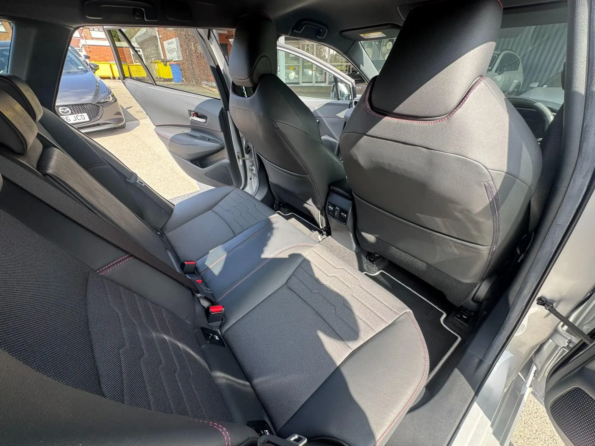 Toyota Corolla Touring Sports Image 21