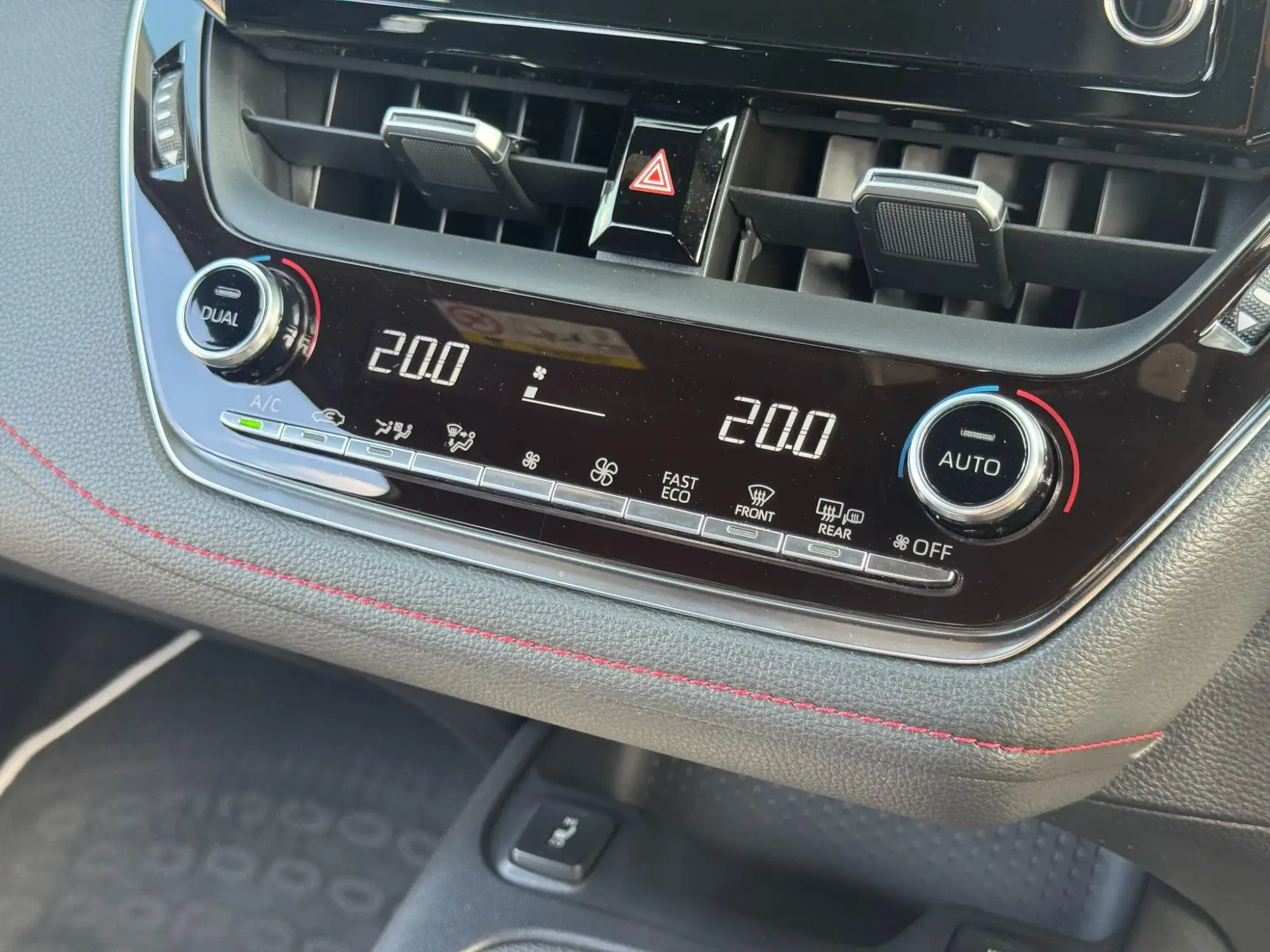 Toyota Corolla Touring Sports Image 28