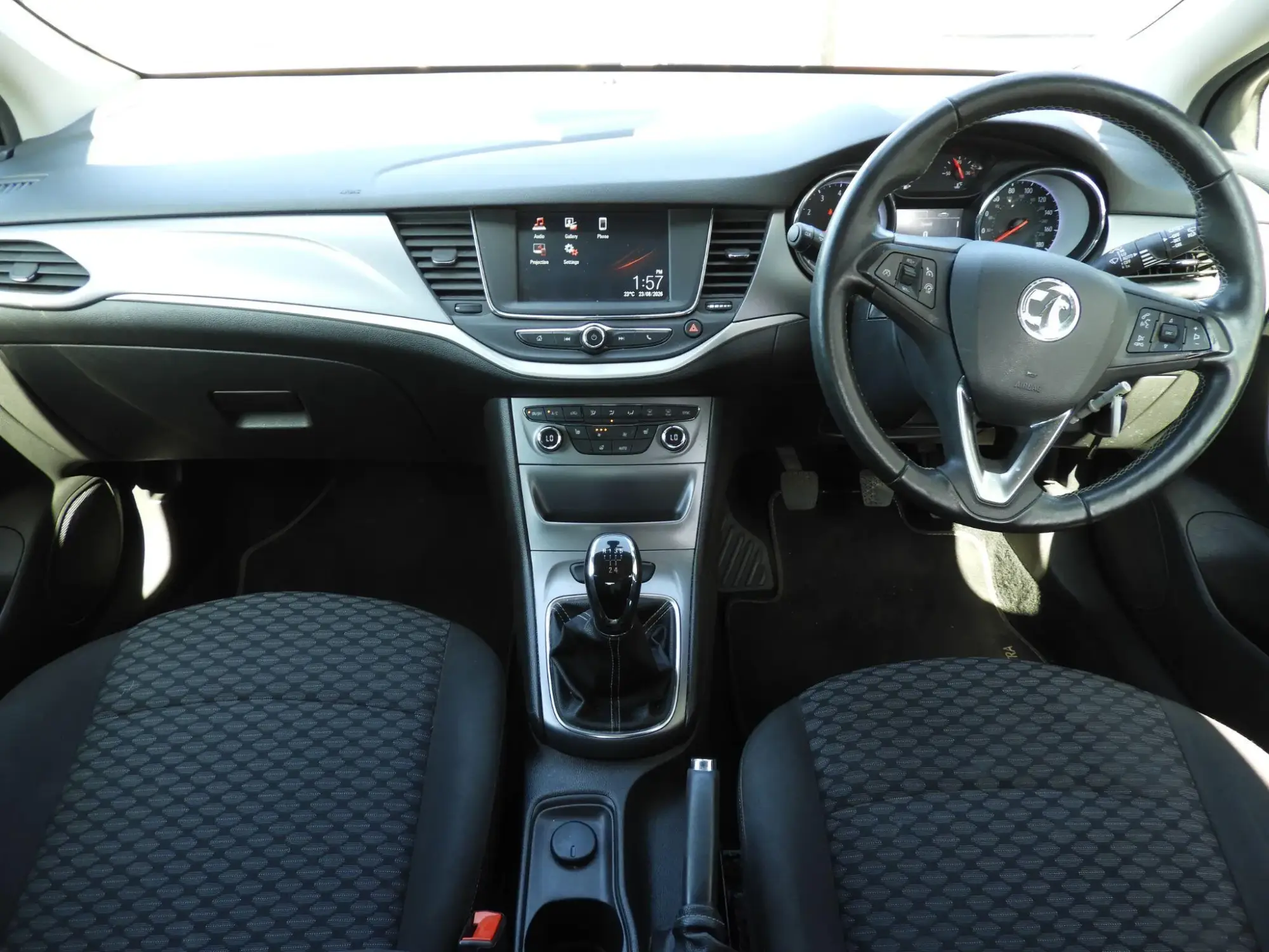 Vauxhall Astra Image 11 Vauxhall Astra Image 11