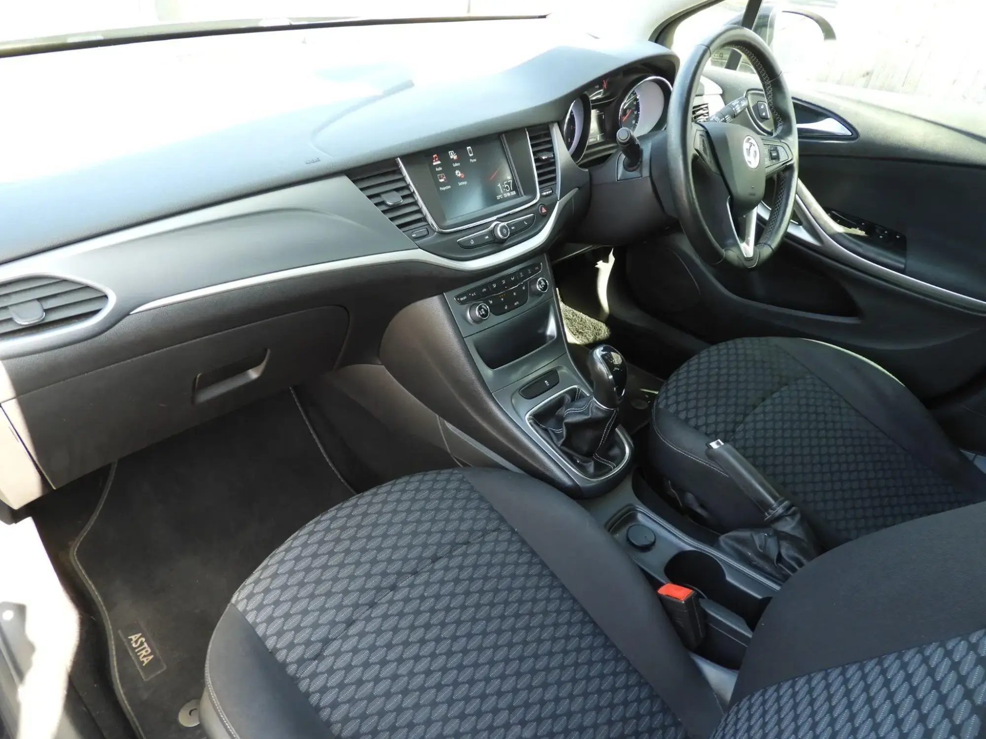 Vauxhall Astra Image 13 Vauxhall Astra Image 13