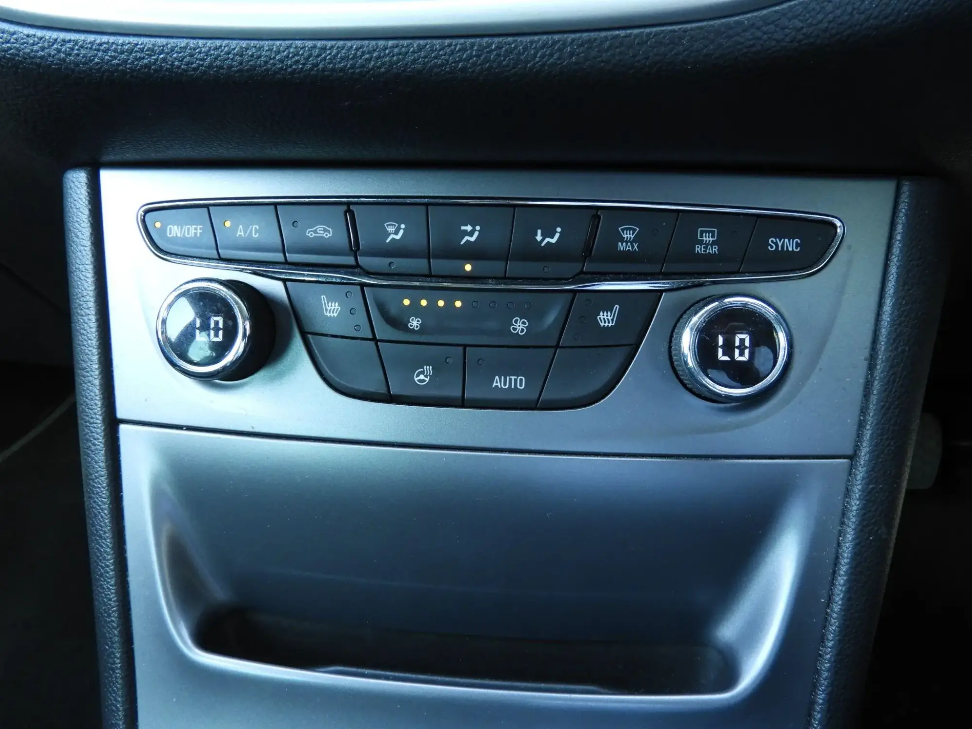 Vauxhall Astra Image 18 Vauxhall Astra Image 18